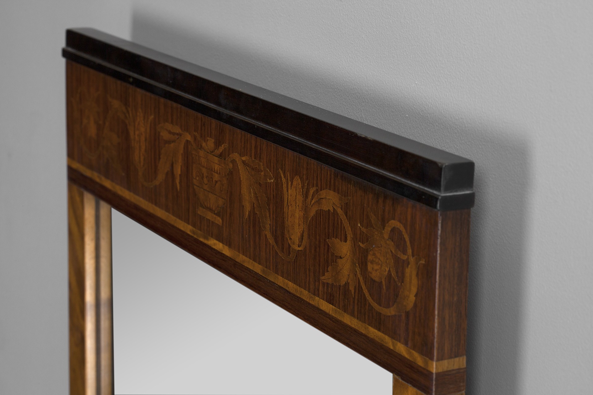 Neoclassical Mirror image 3