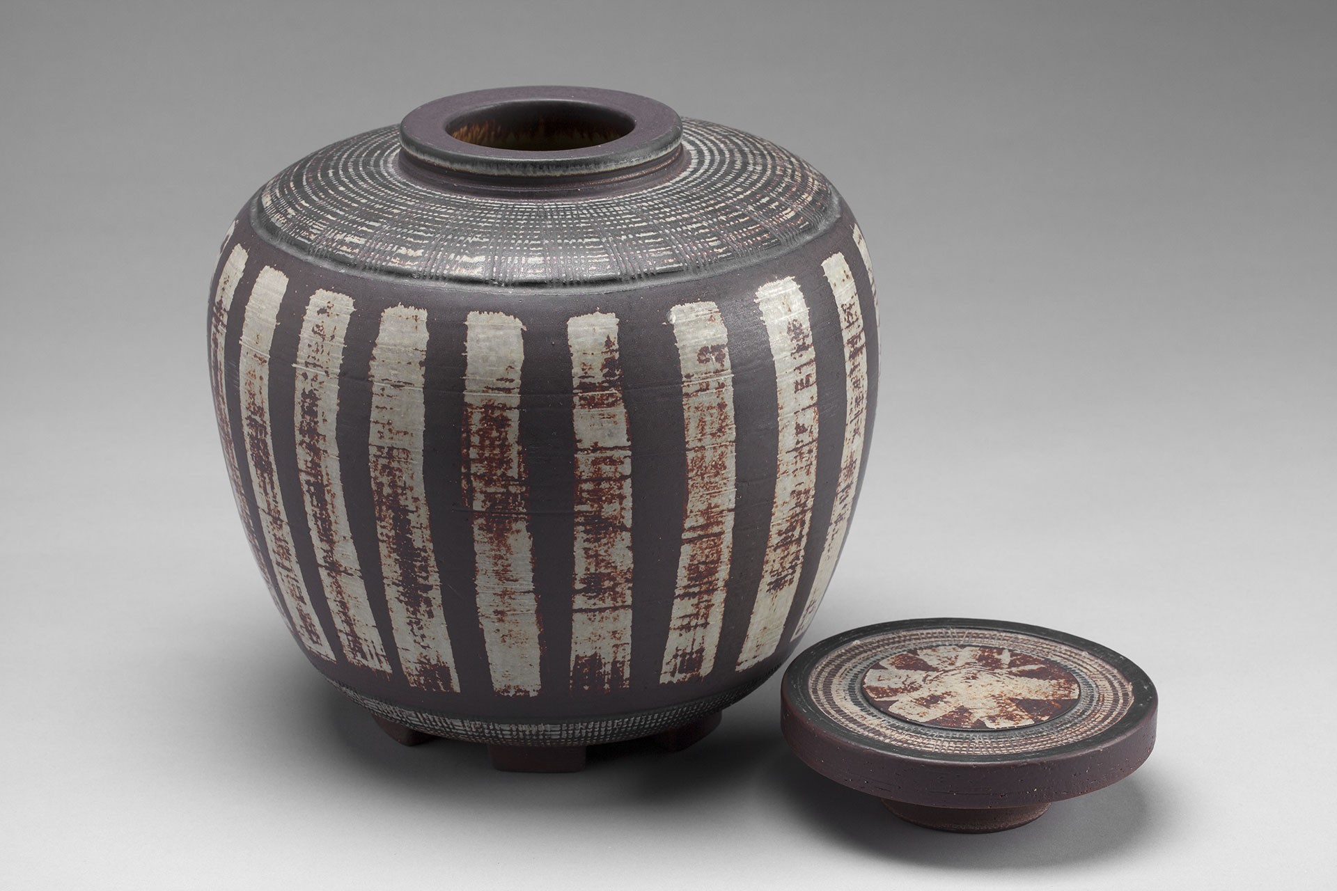 Farsta Lidded Vase image 5