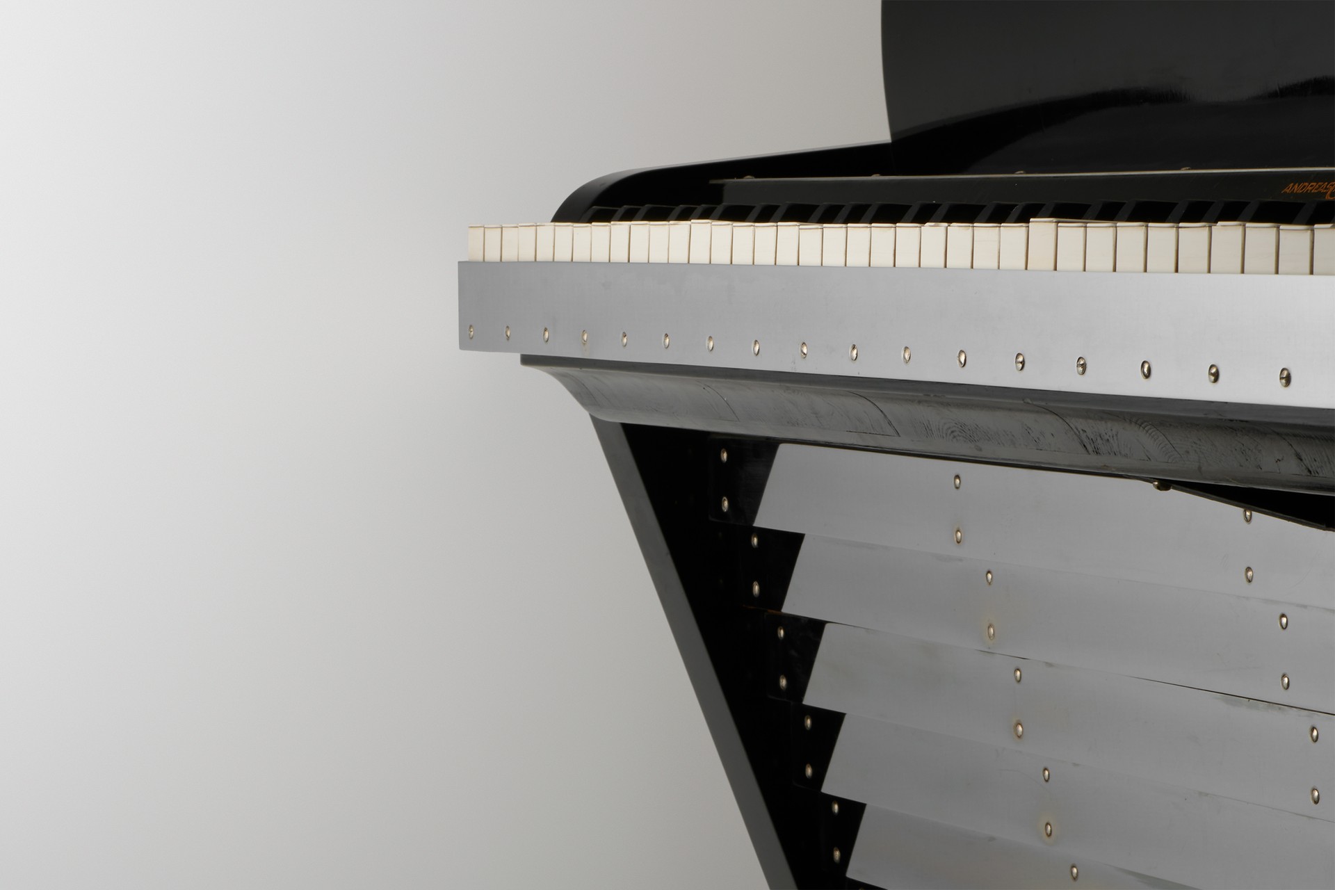 PH Upright Piano image 5