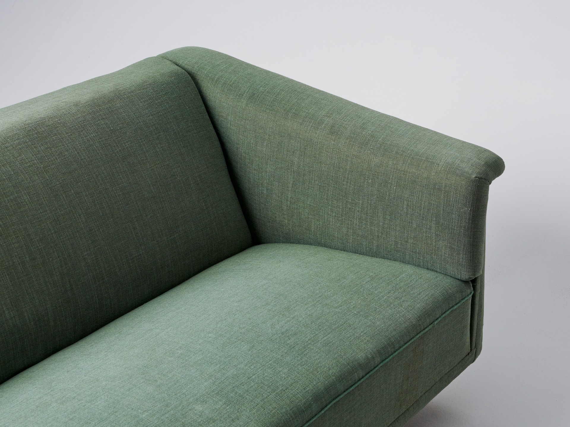 Sofa image 4