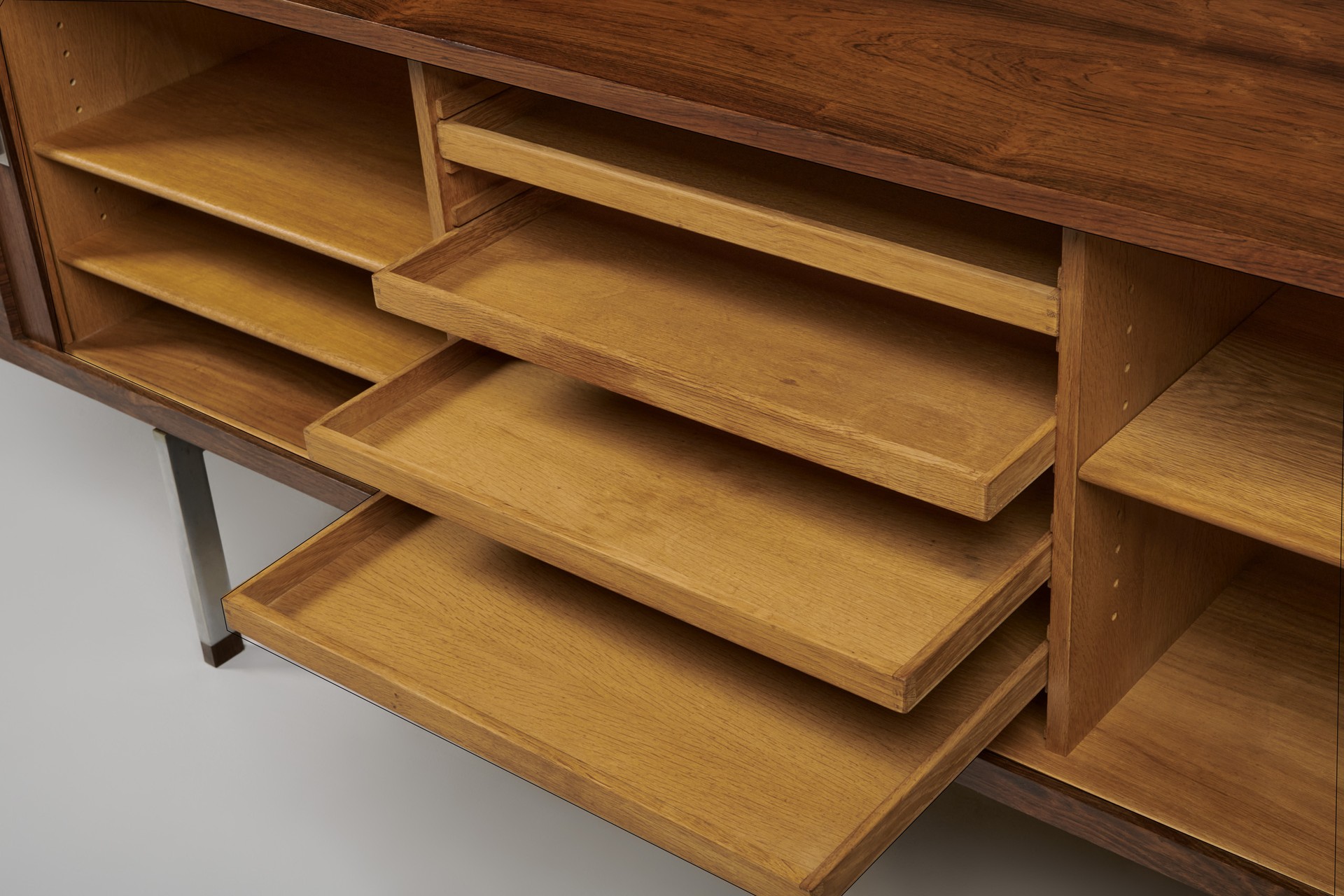 'President' Sideboard image 5