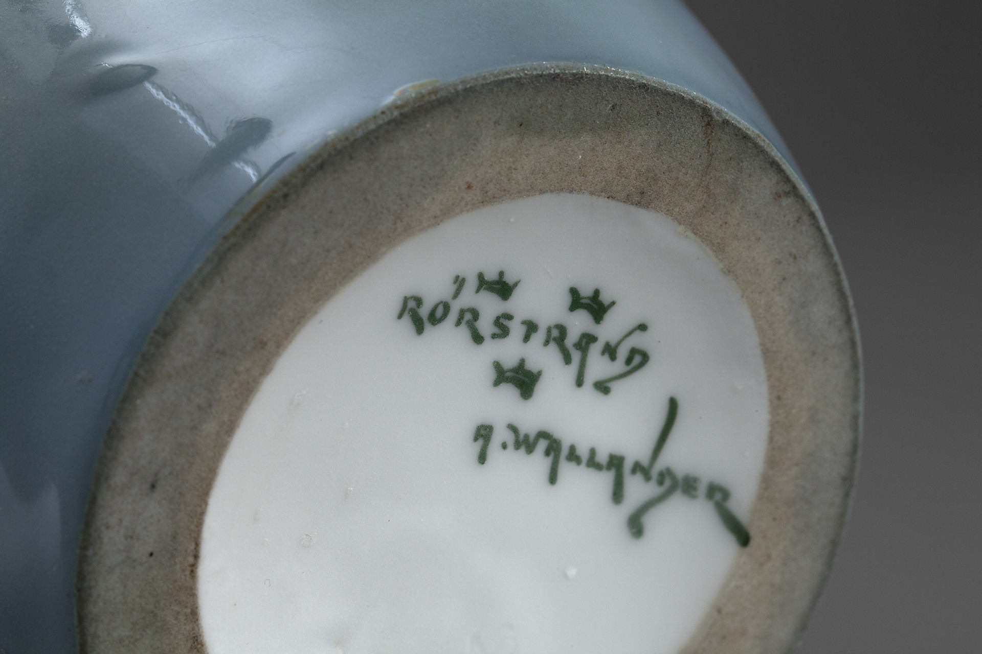 Vase image 4