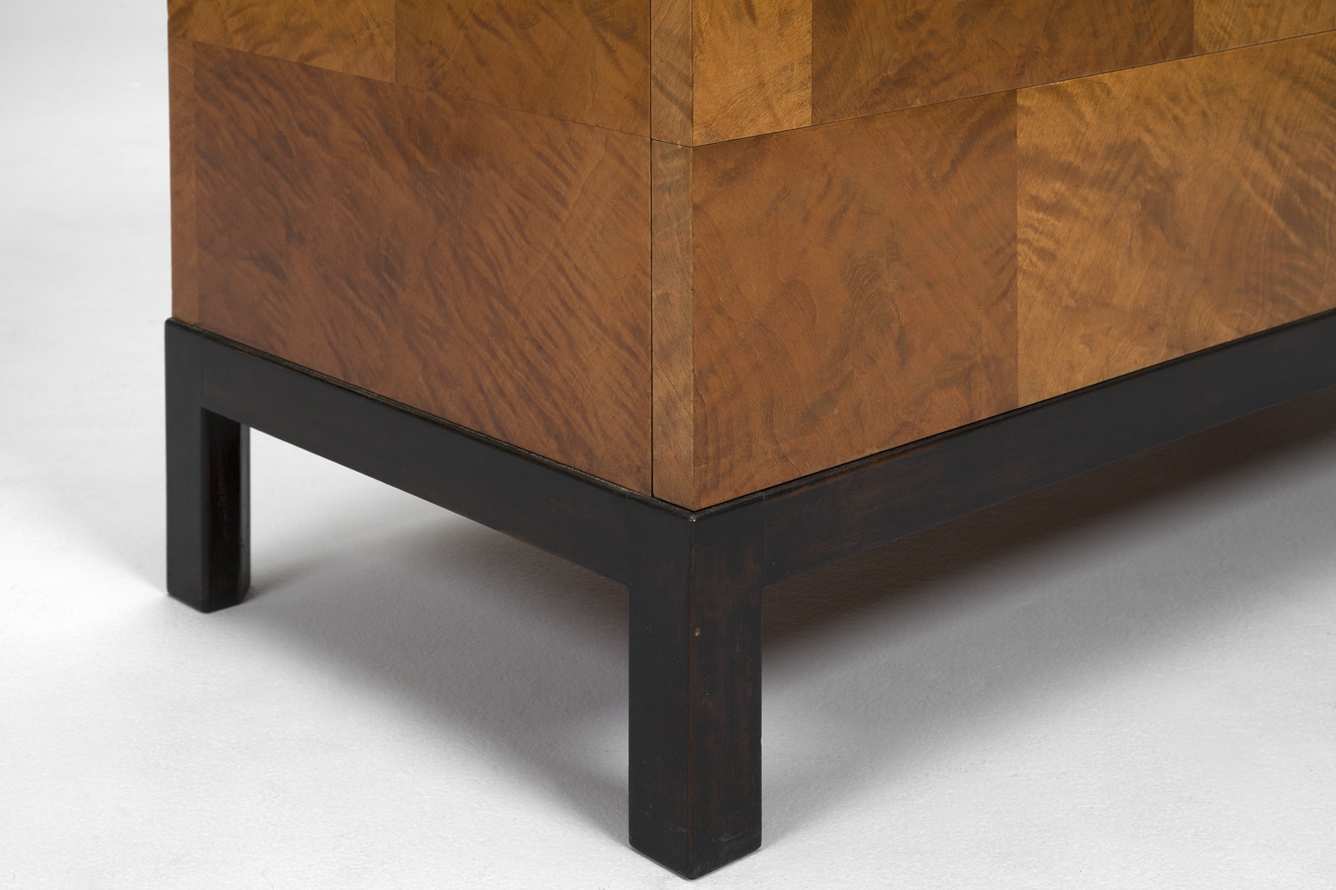 Chest of Drawers image 4