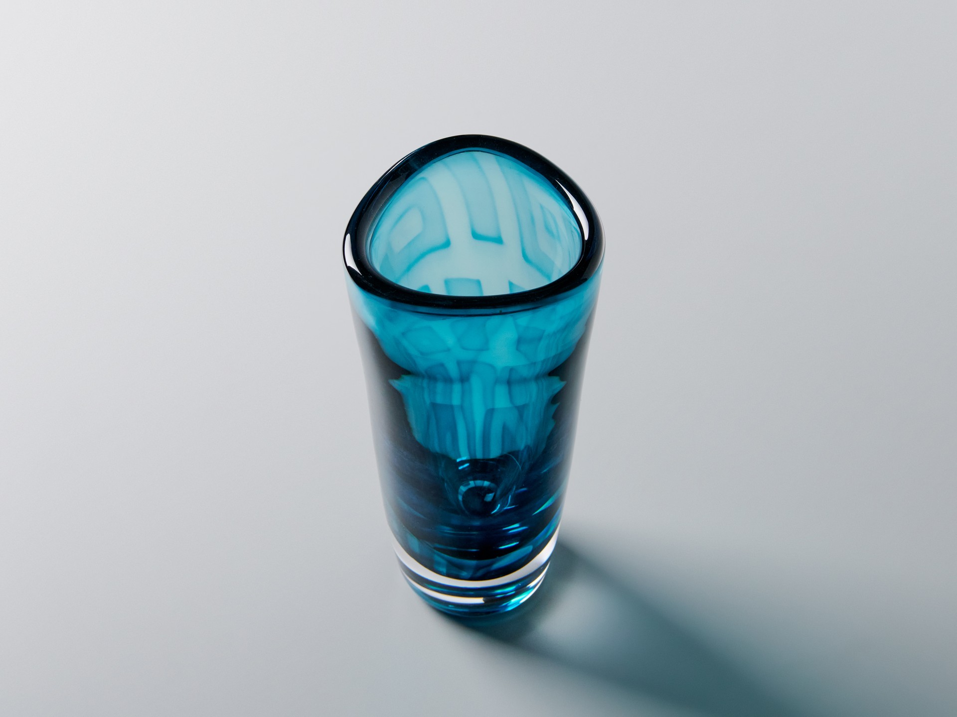 Vase image 3