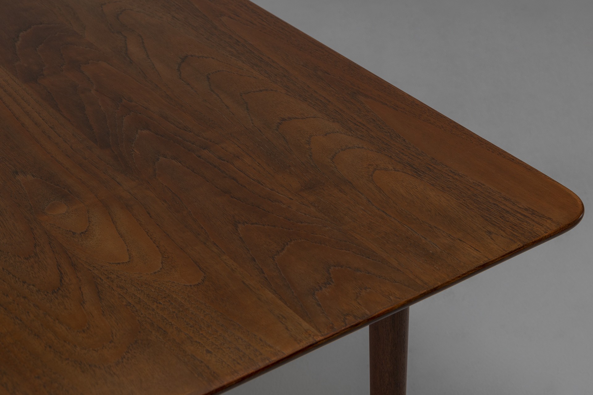 Desk image 6
