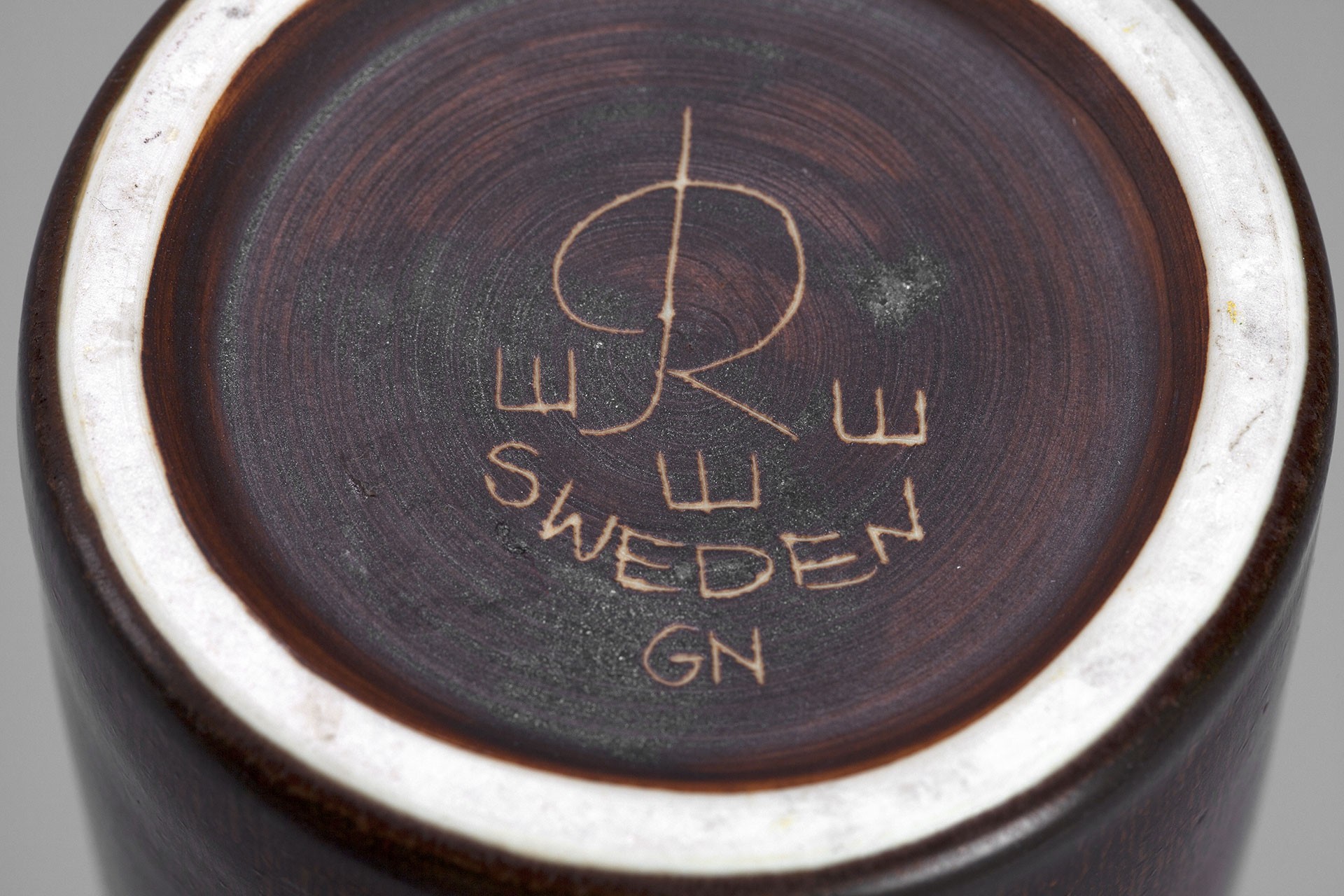 Vase image 3