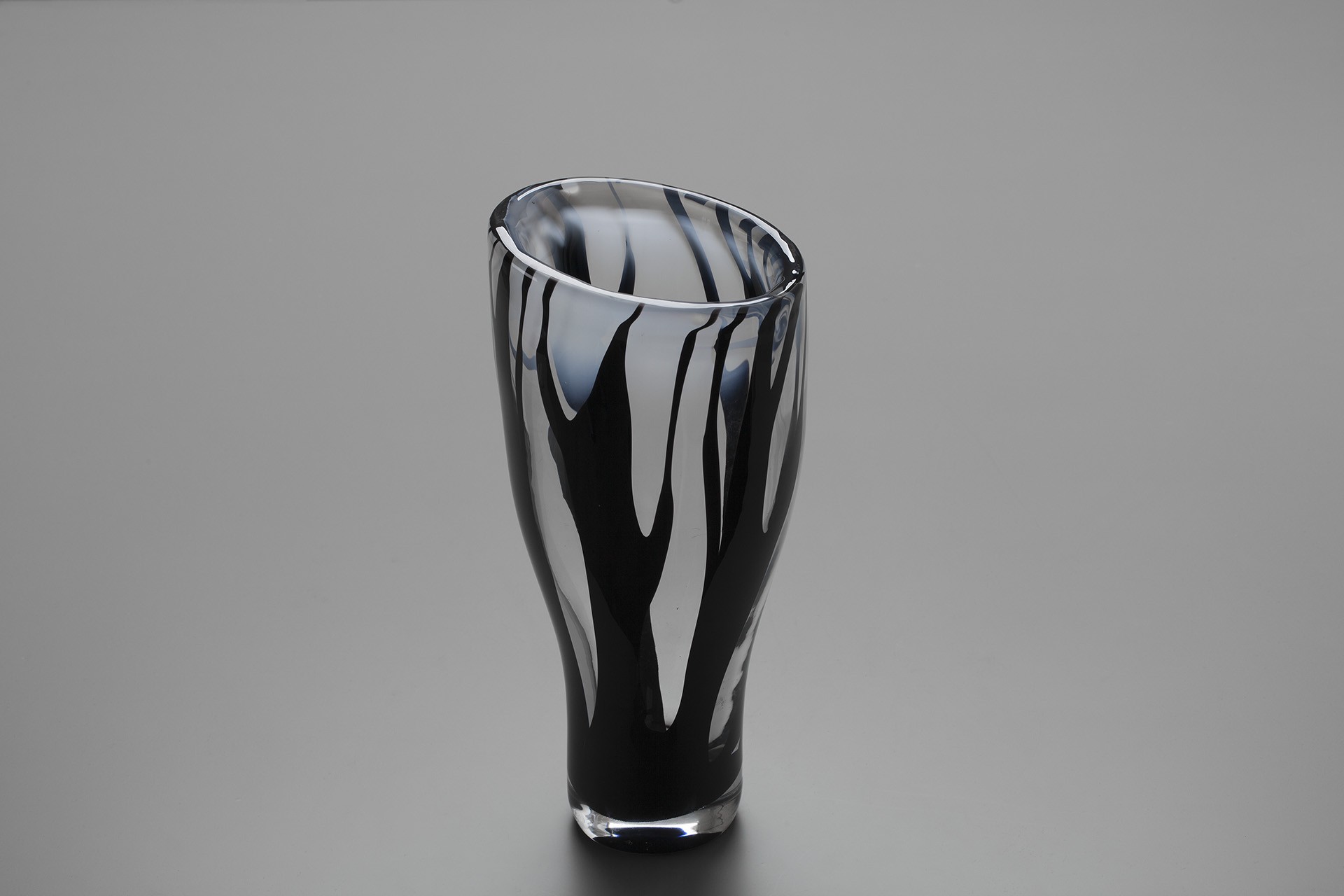 Large 'Trees in Mist' Vase image 2