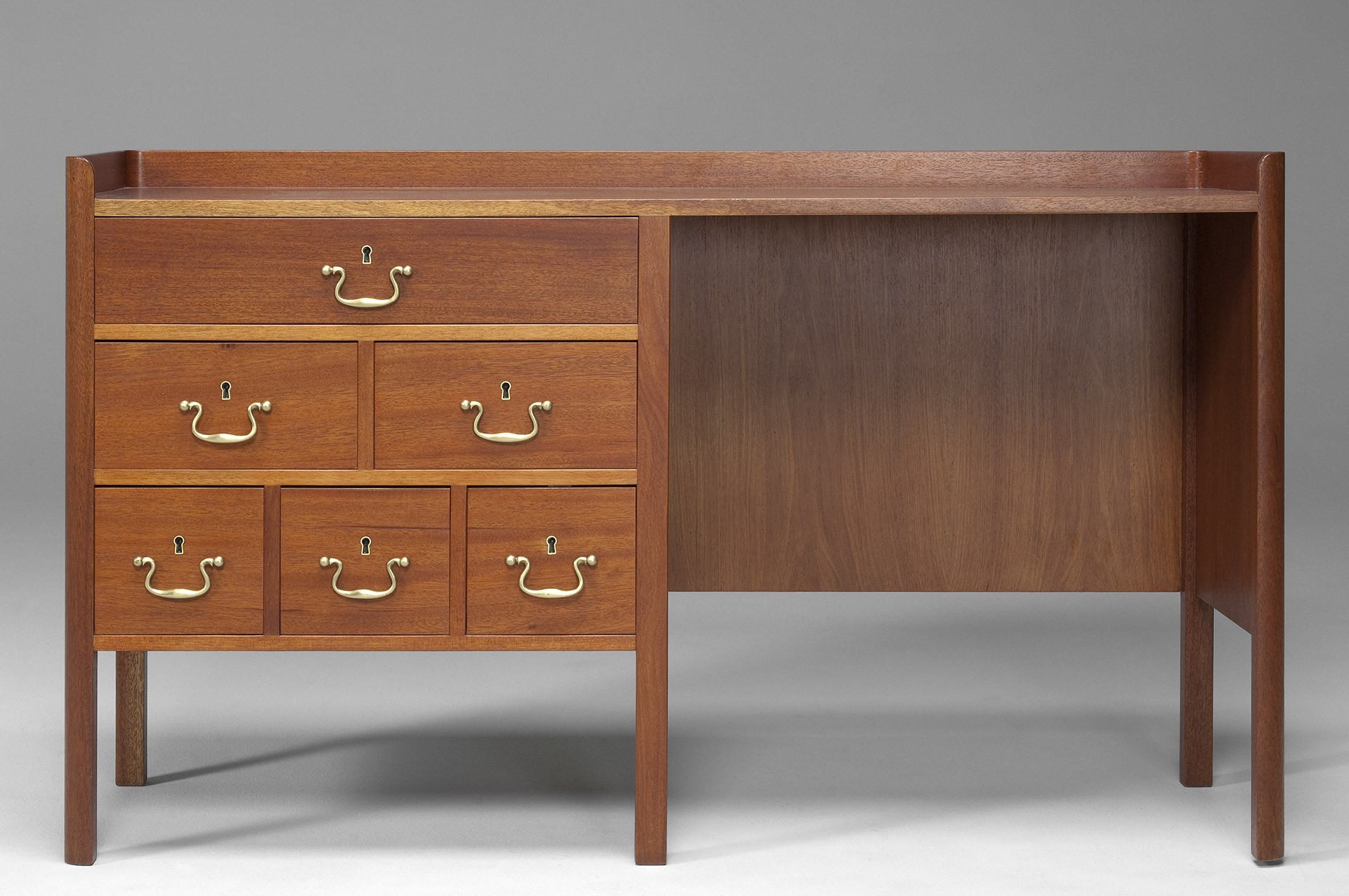 Bureau and Mirror image 2