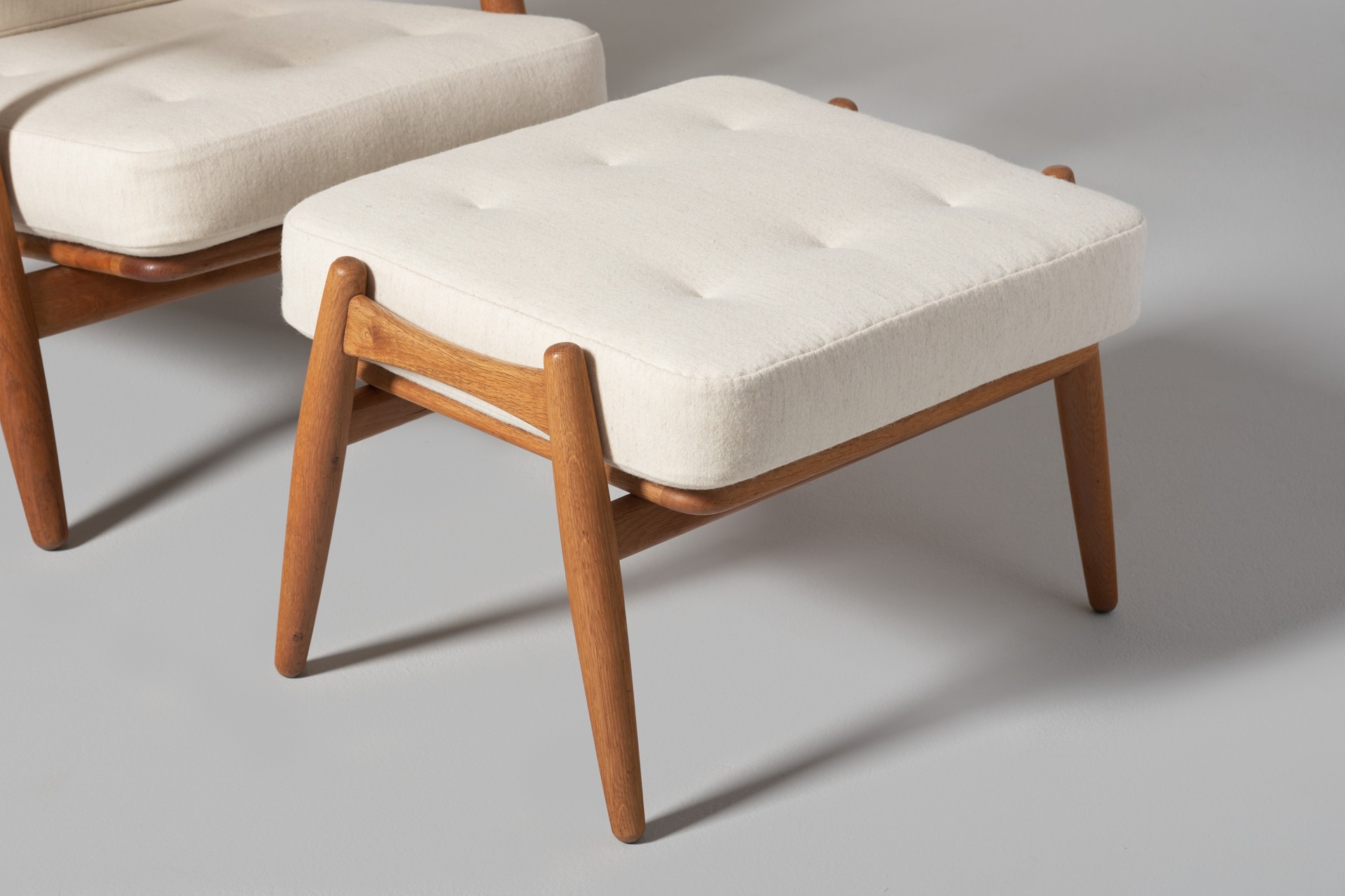 'Cigar' Lounge Chair and Ottoman image 4