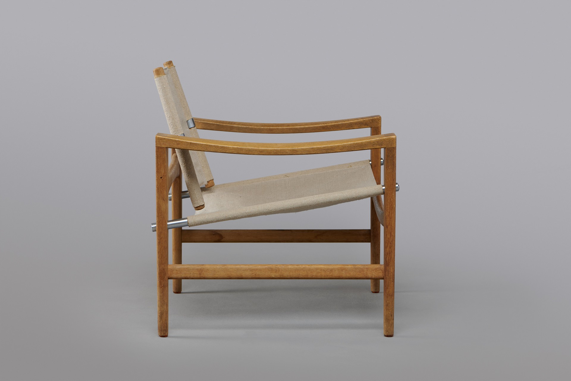 'Sawbuck' Armchair image 3