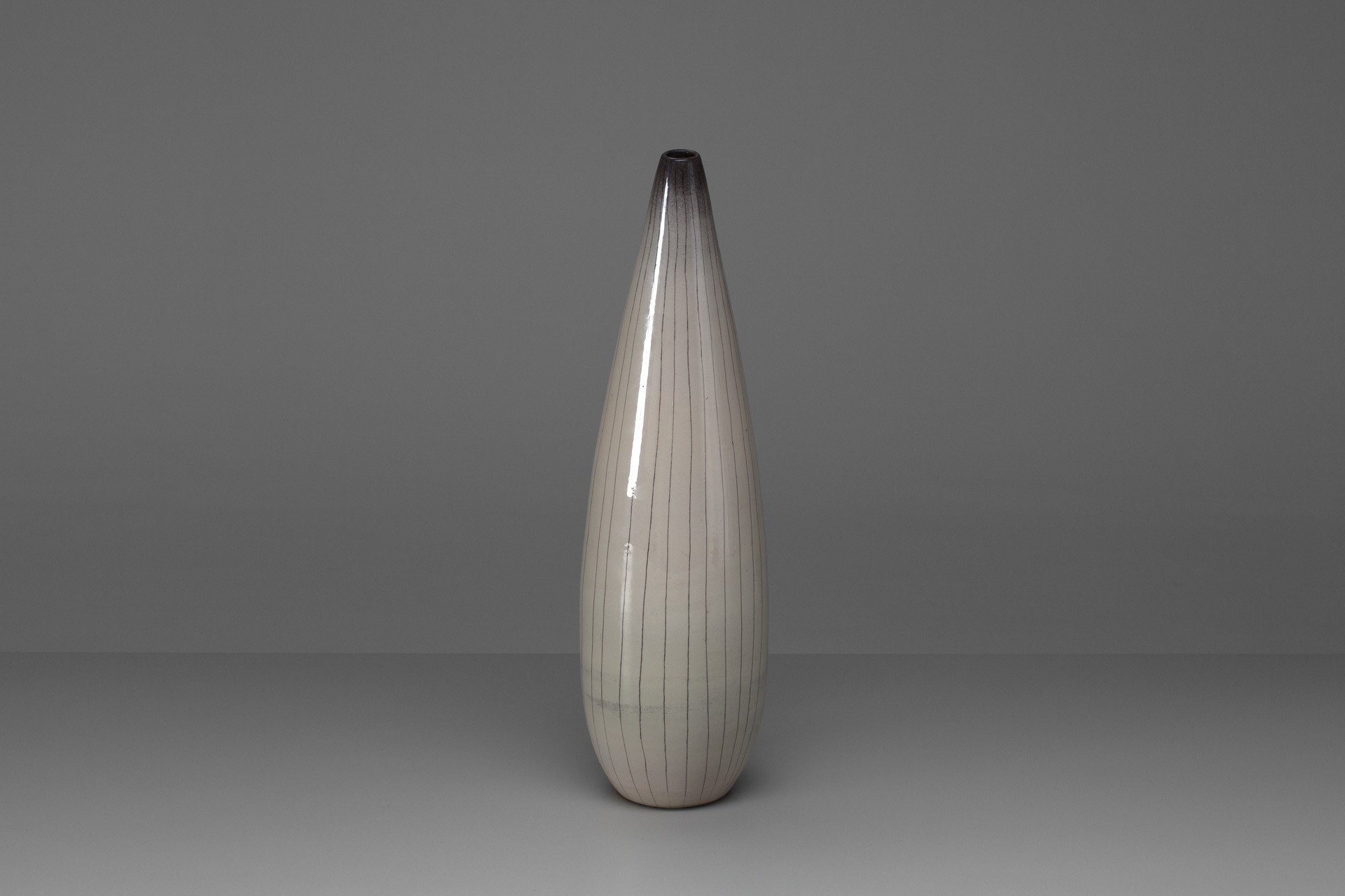 Vase image 2