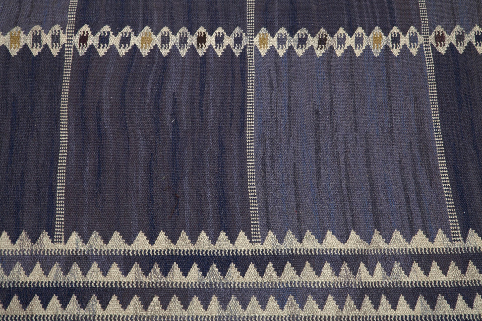 Monumental Salerno Carpet image 5