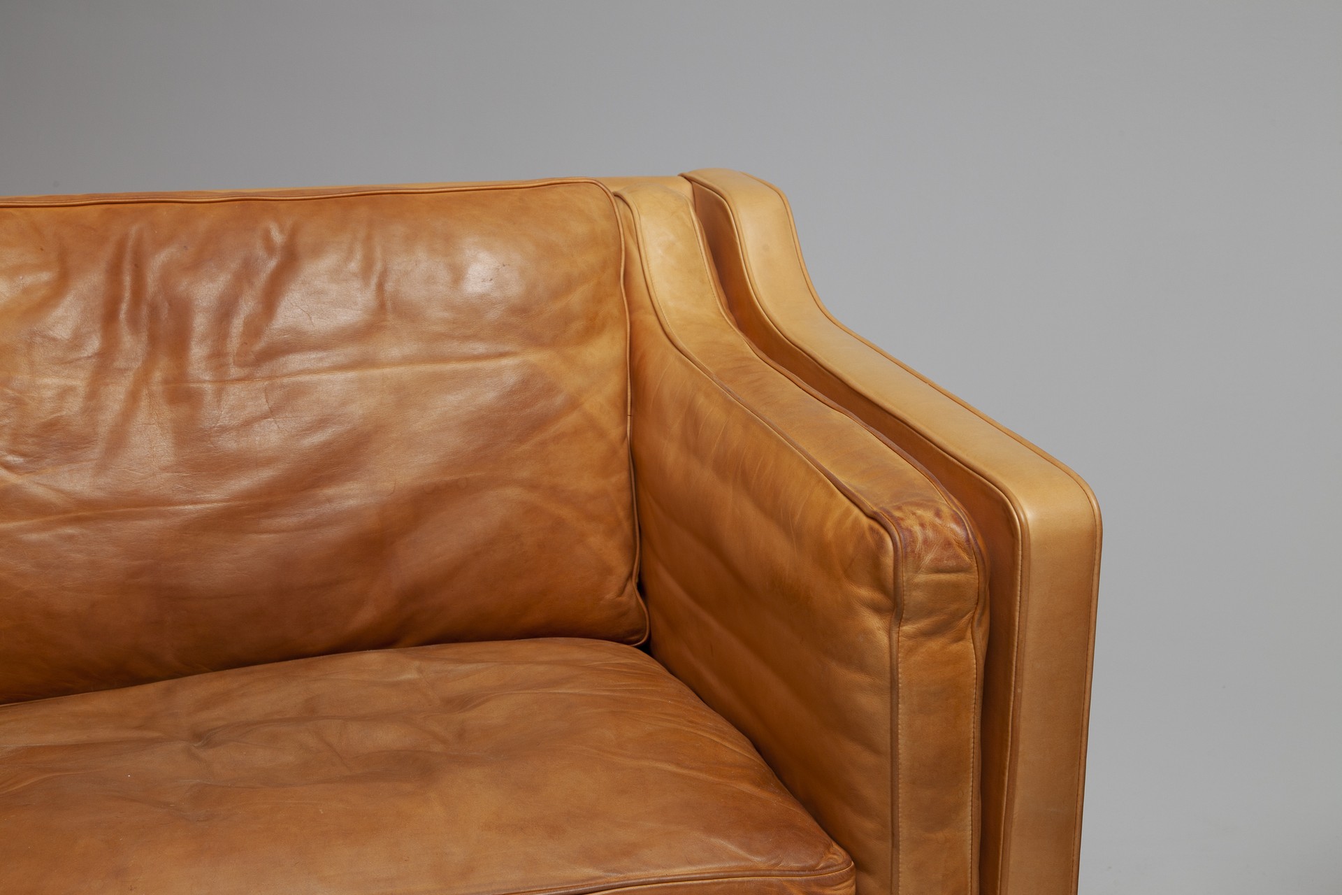 Pair of Sofas, Model no. 2212 image 7