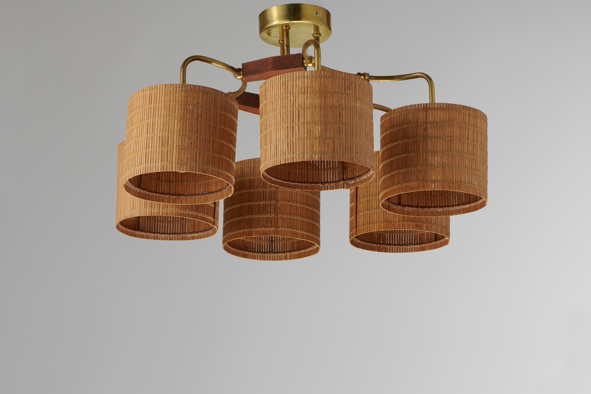 Chandelier image 2