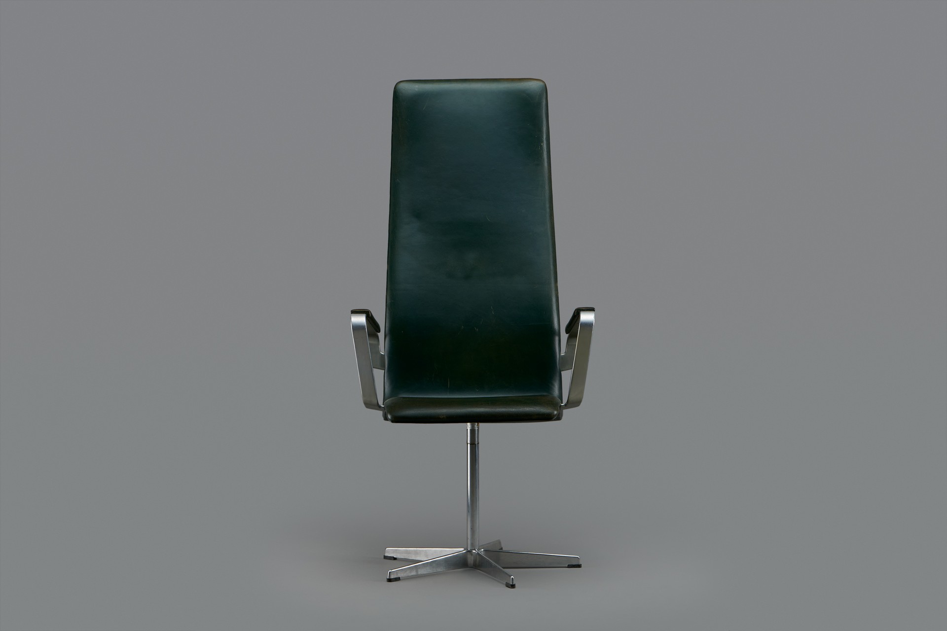 'Oxford' Armchair image 2