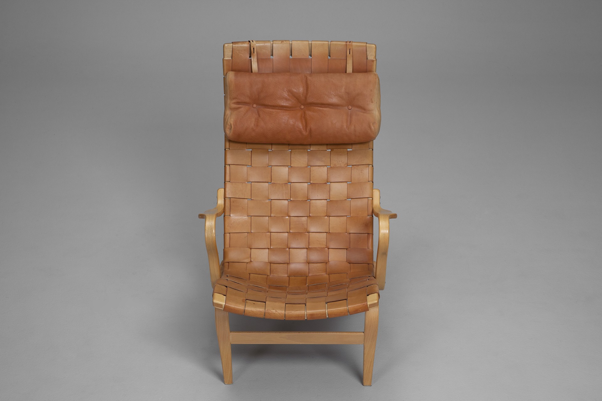 Easy Chair "Pernilla" image 4