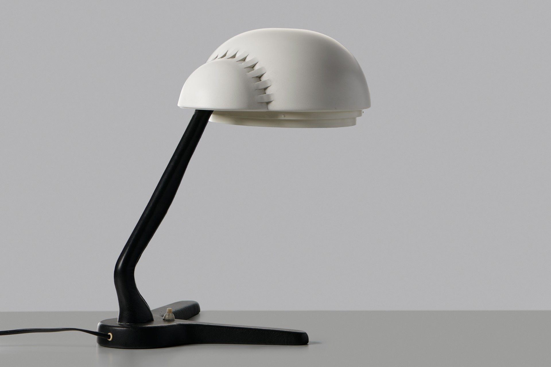 Table Lamp image 3