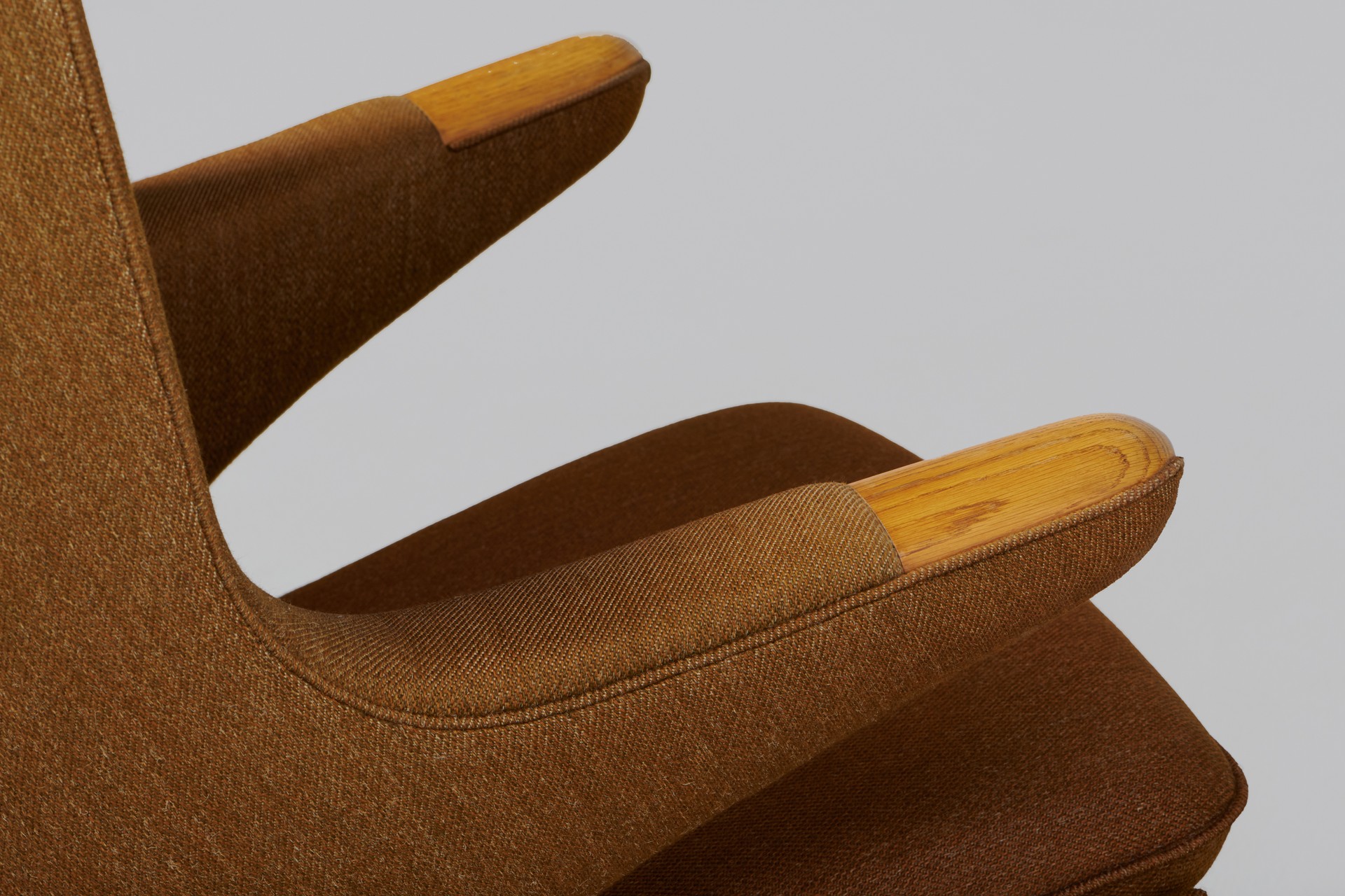 'Papa Bear' Armchair image 6
