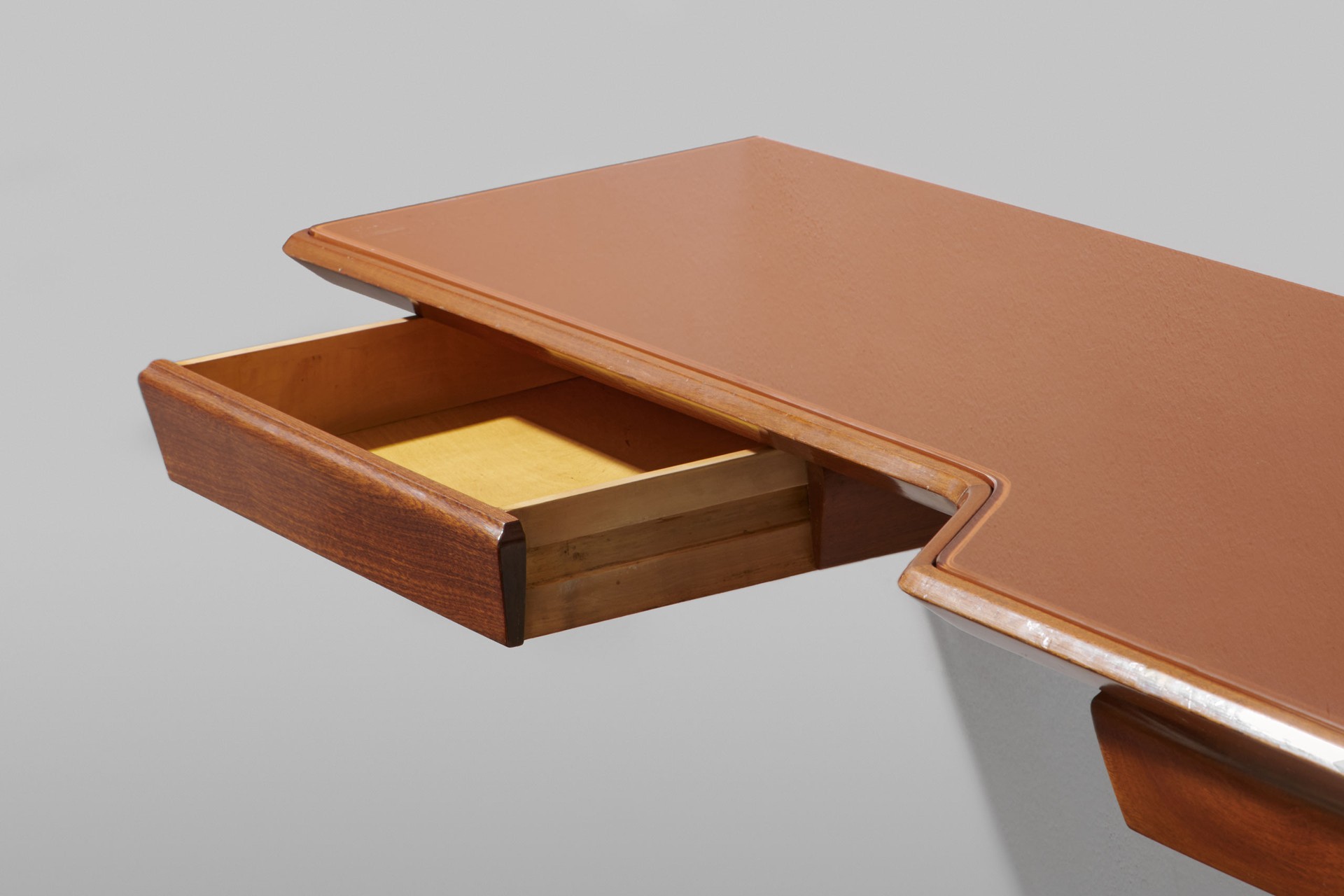 Console image 4