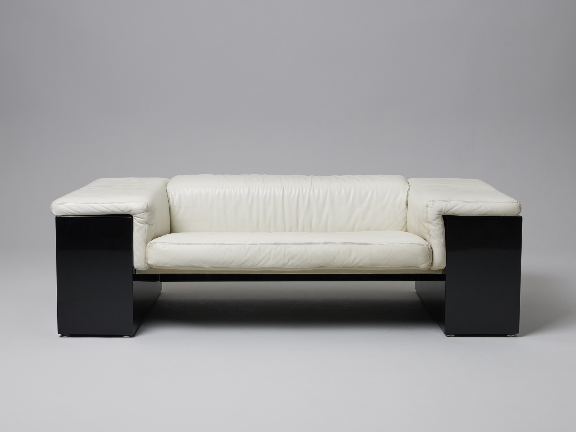 Pair of 'Brigadier' Sofas image 4