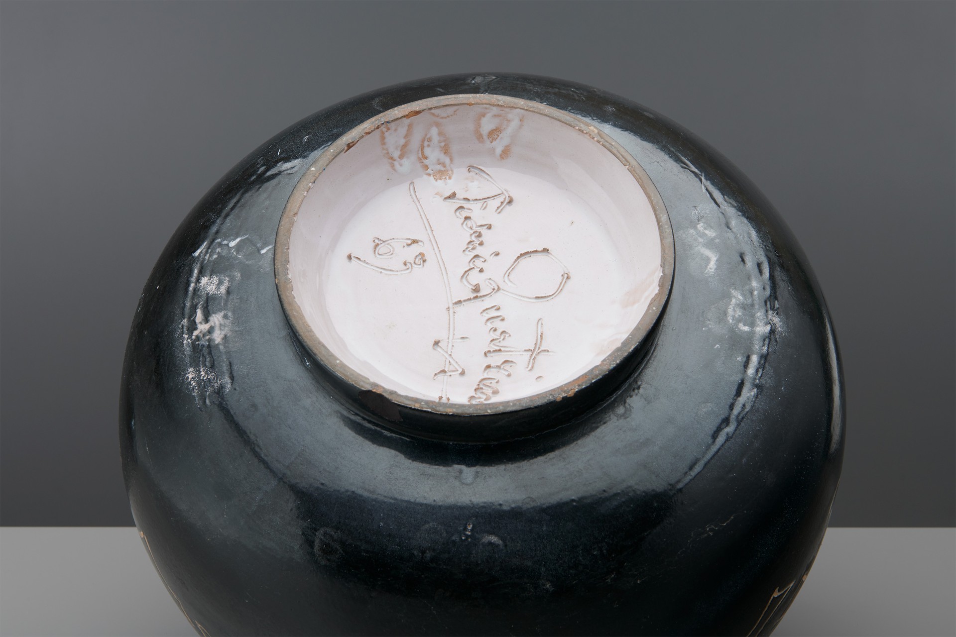 Pair of Italian Vases image 7