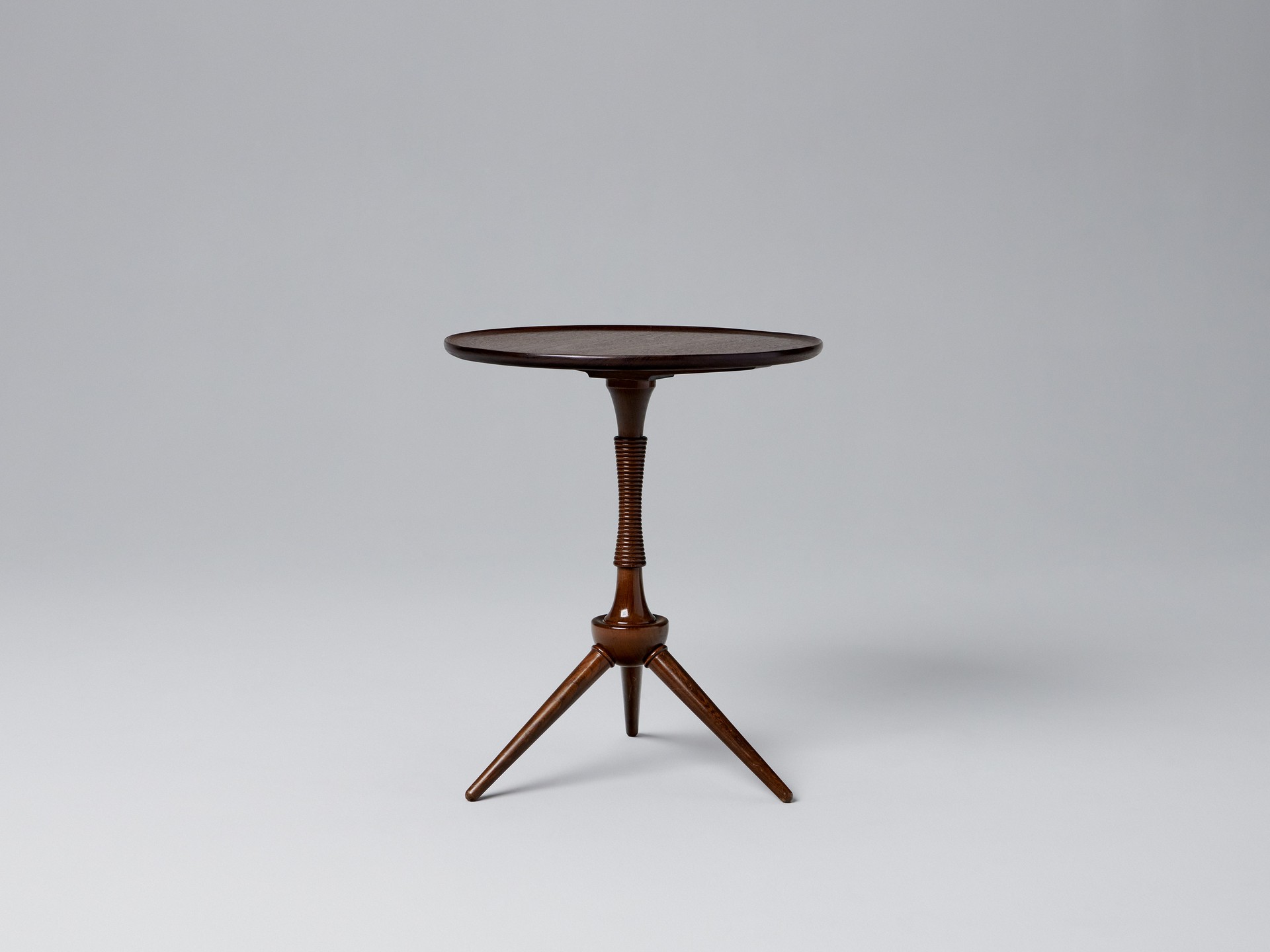 Side table image 2