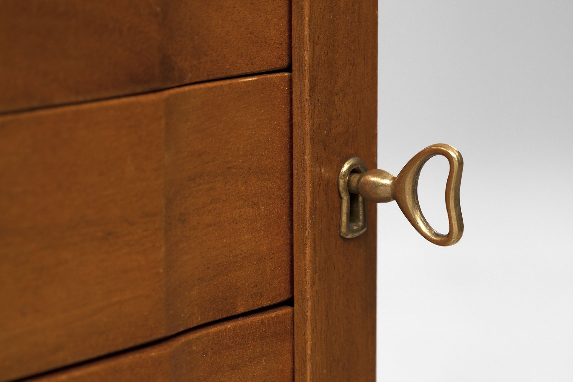 Jewellery Cabinet image 4