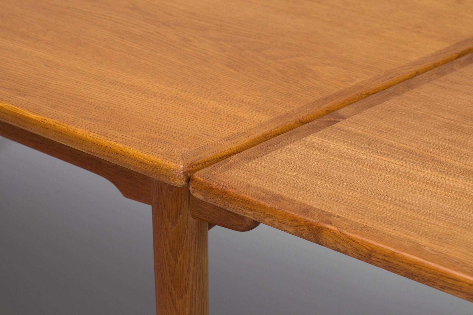 Extending Dining Table image 5