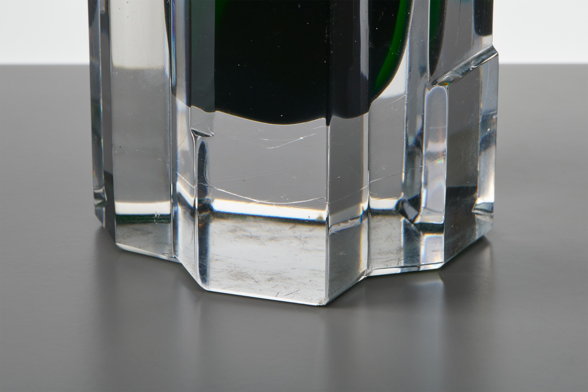 Vase image 4