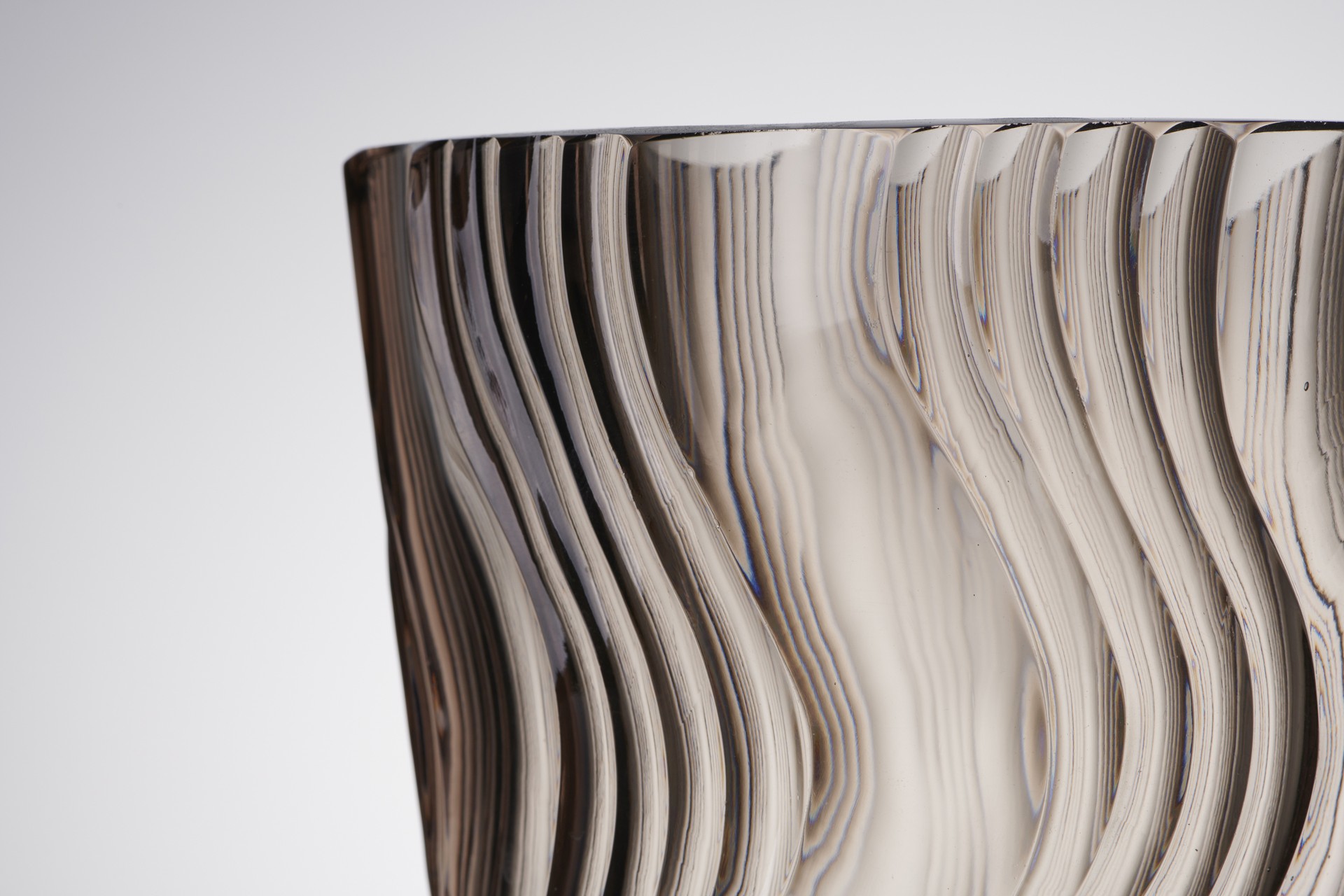 Vase image 3