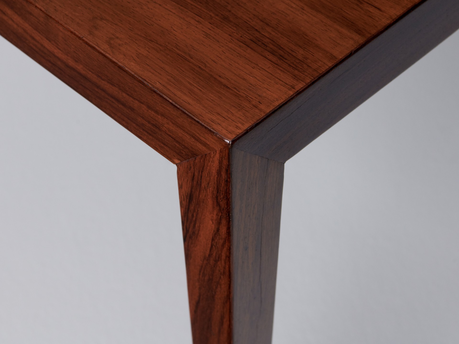 Pair of Side Tables image 5