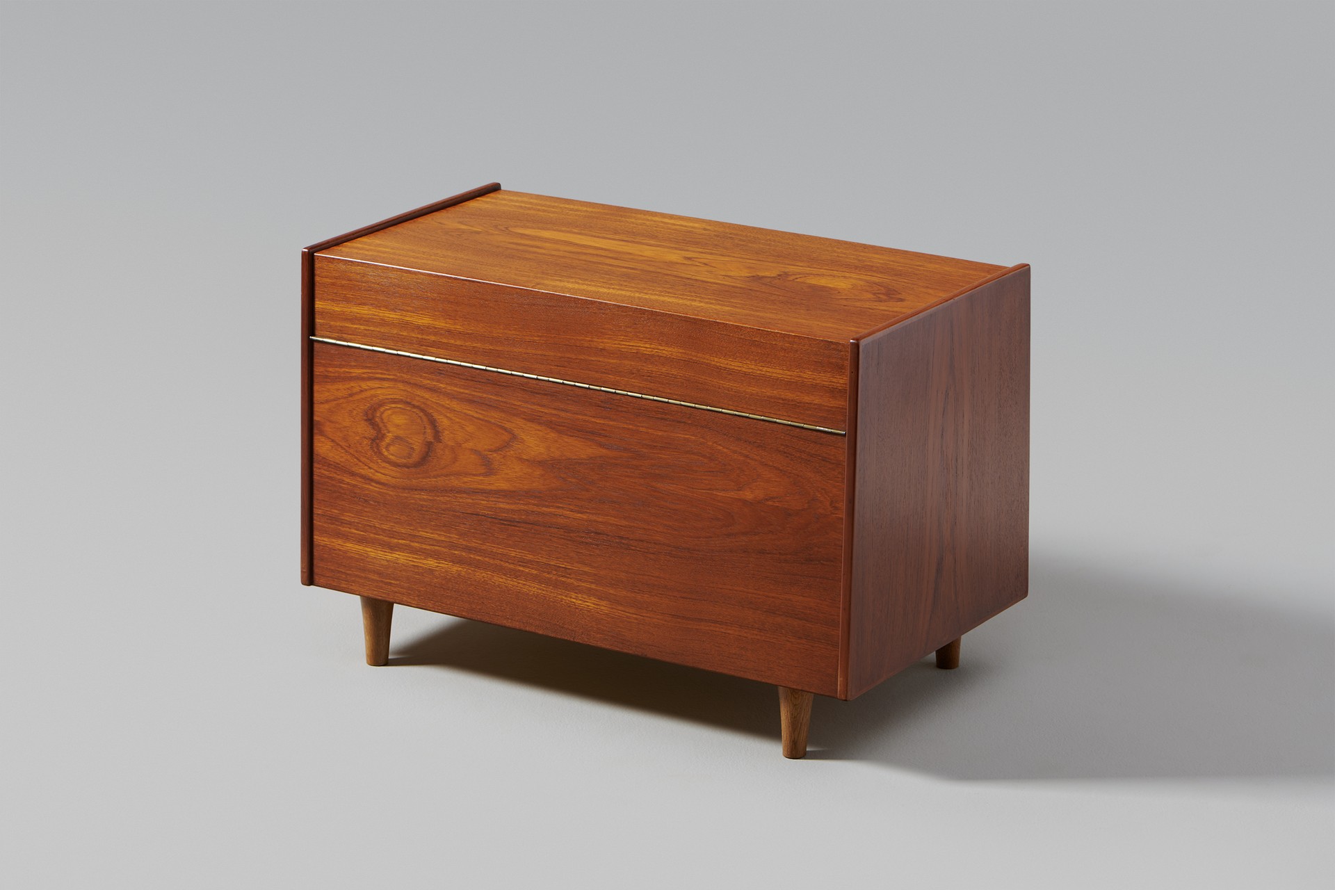 Bar Cabinet image 3
