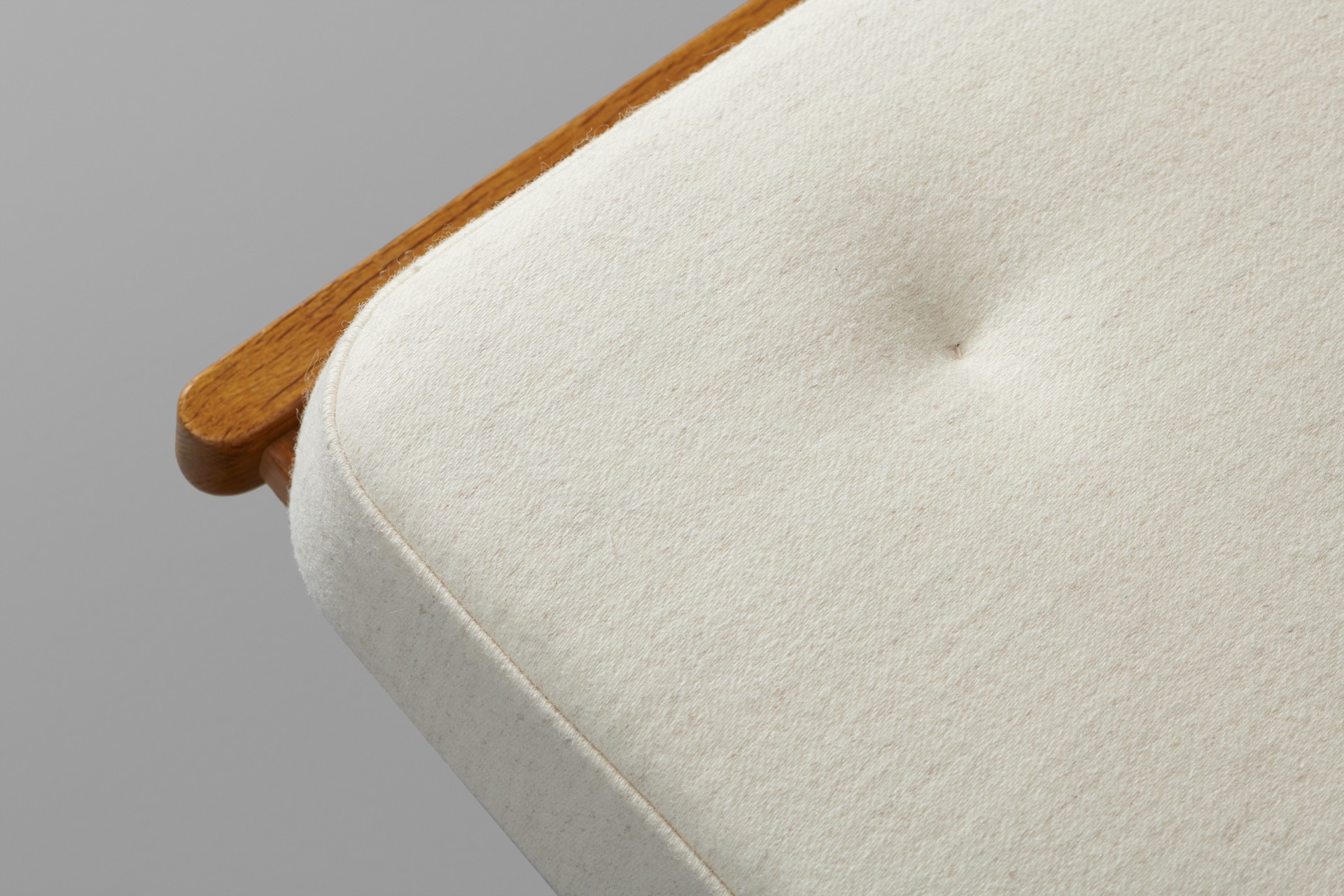 Pair of Lounge Chairs, Model no. AG 240 image 6