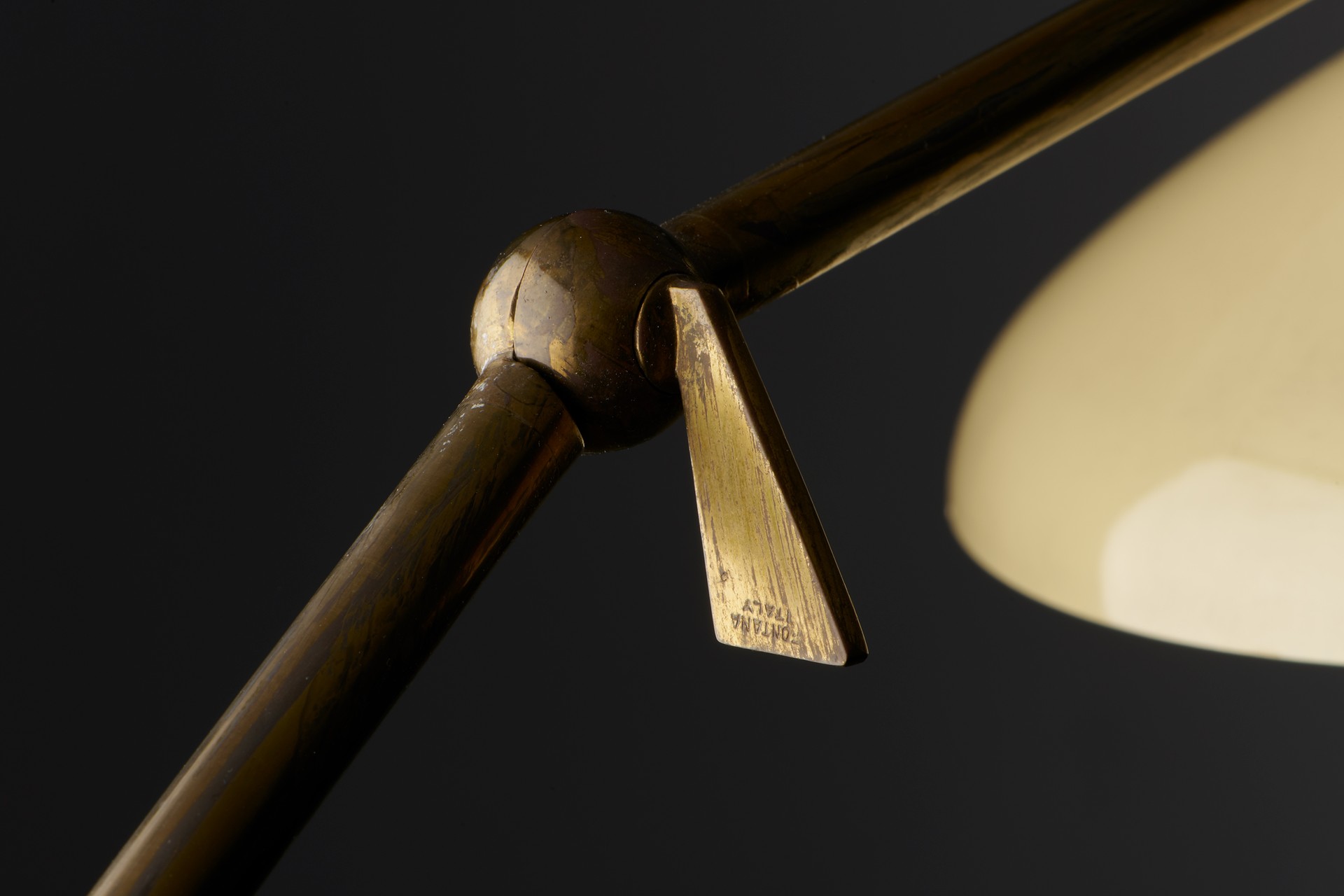 Adjustable Floor lamp image 6