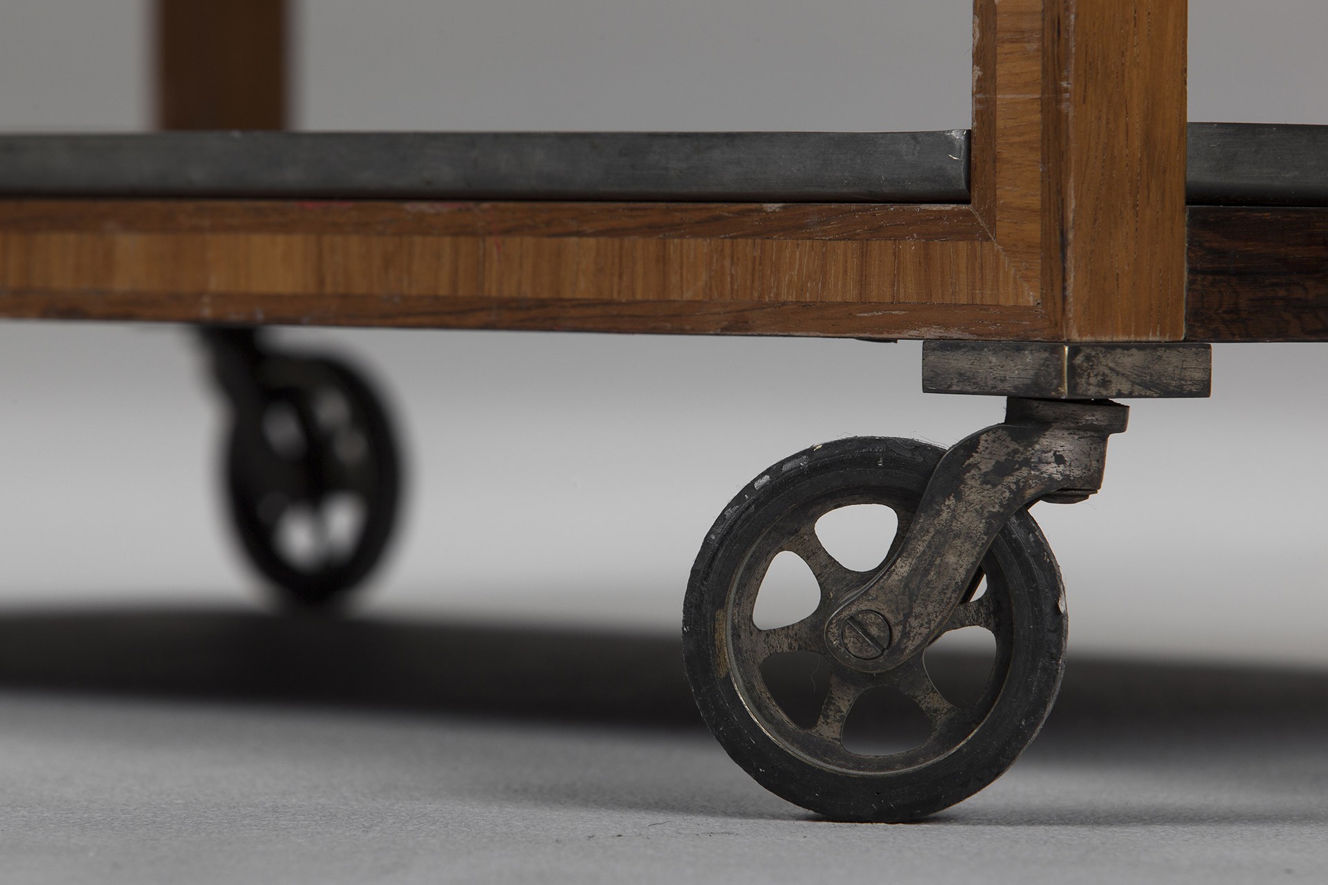 Trolley image 2
