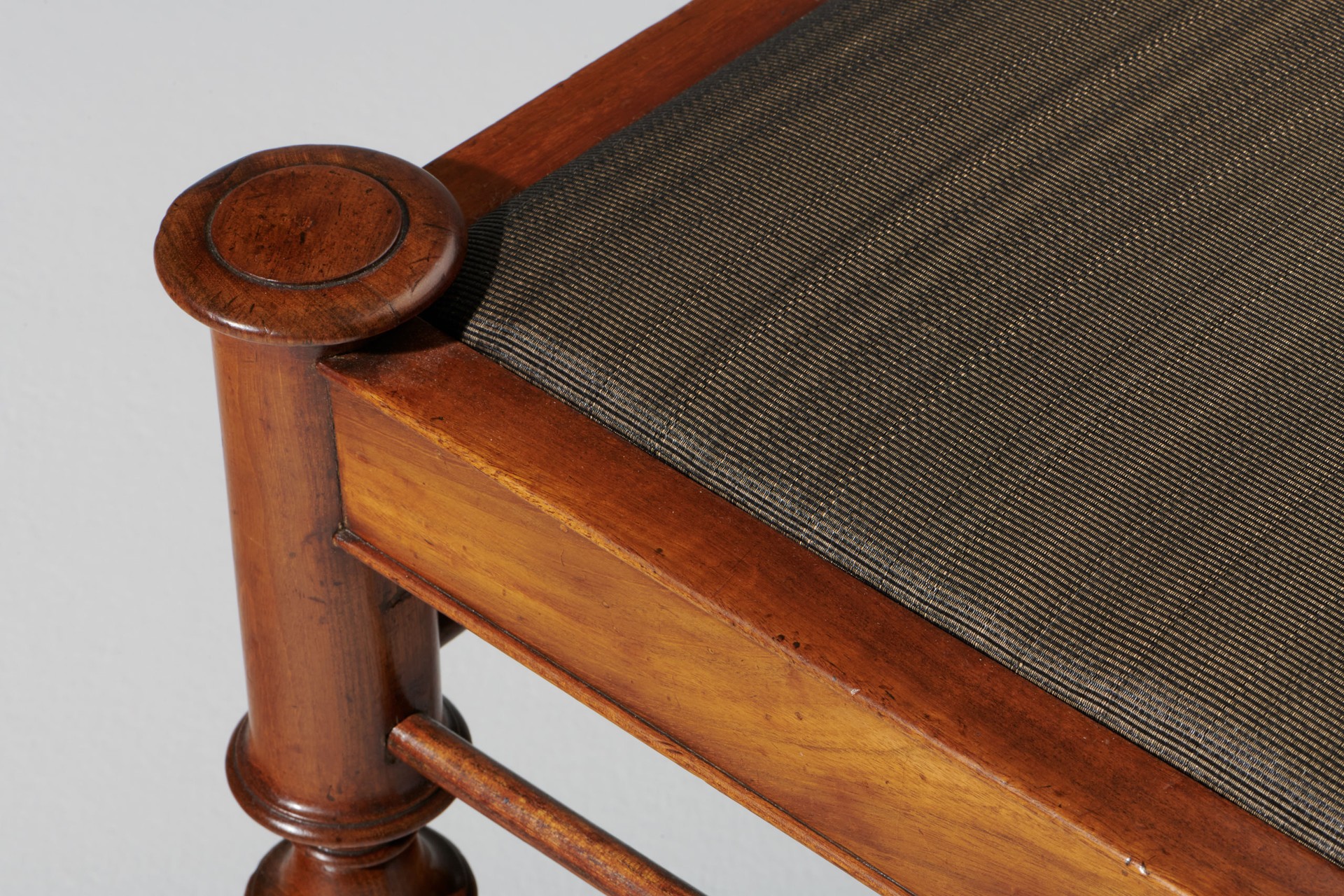 Stool image 4