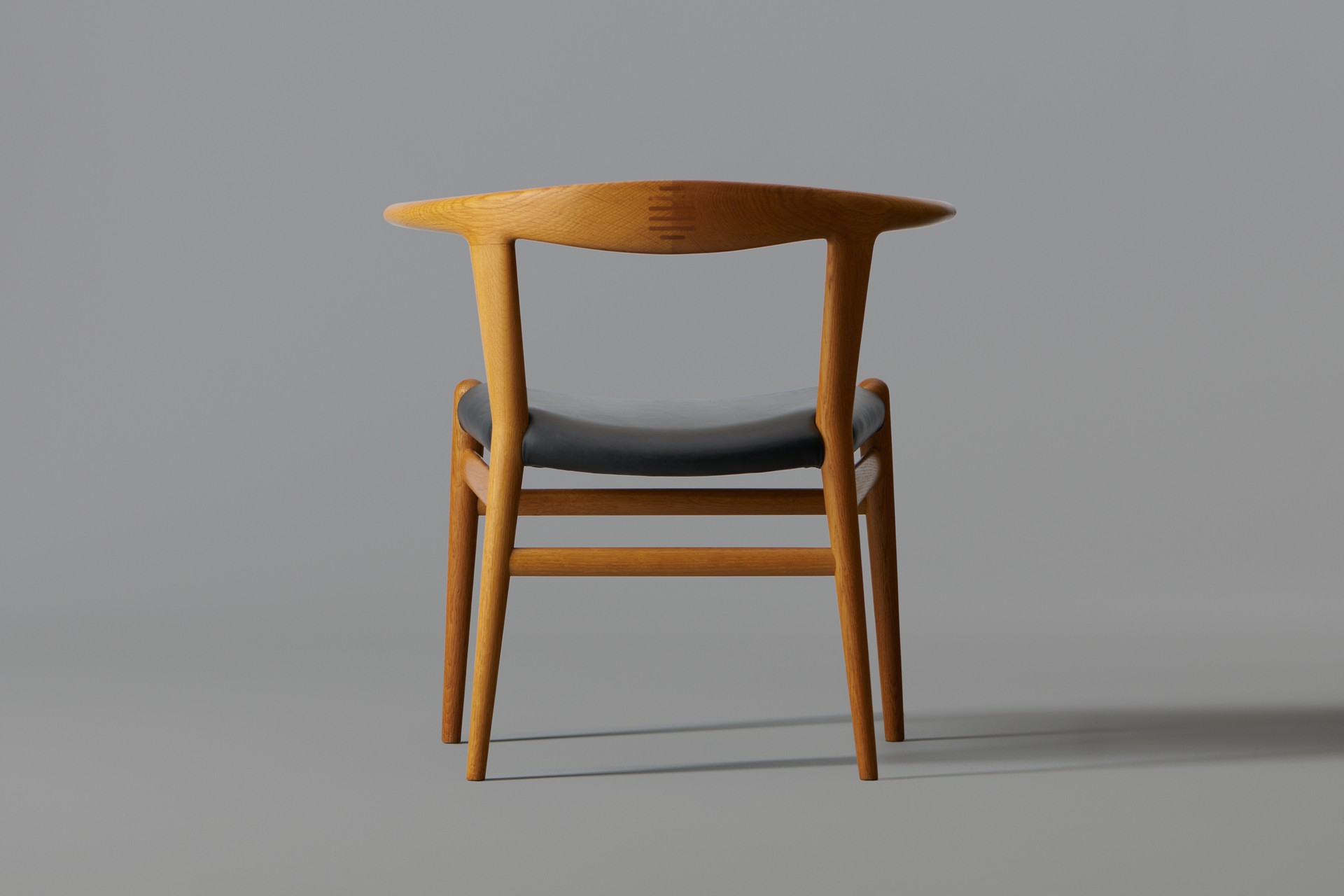 The Bull Chair, Model no. JH 518 image 2