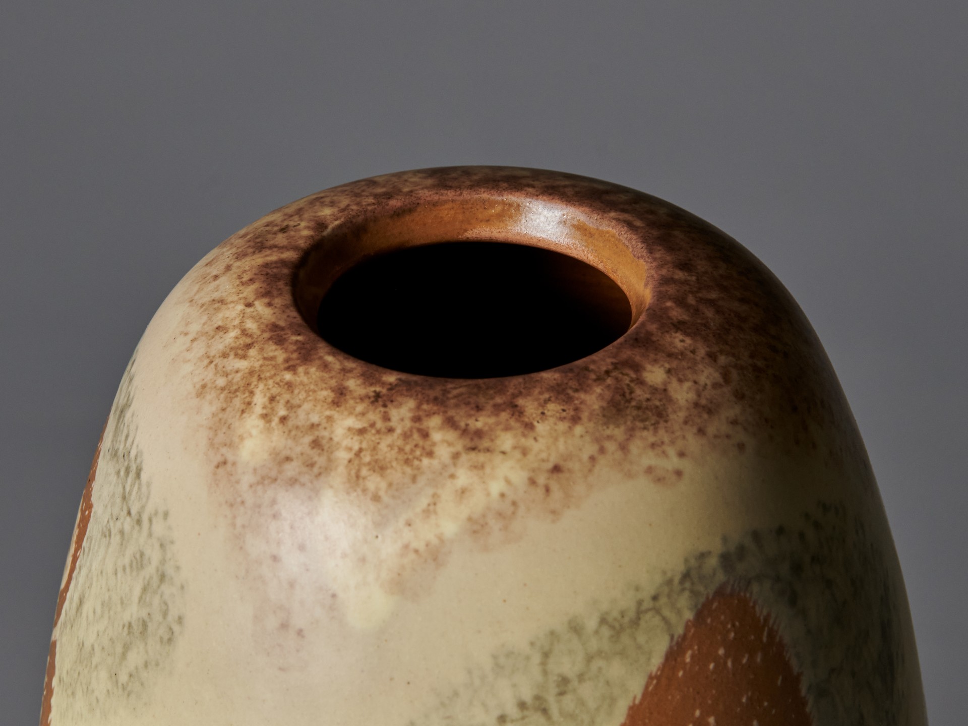 Vase image 4