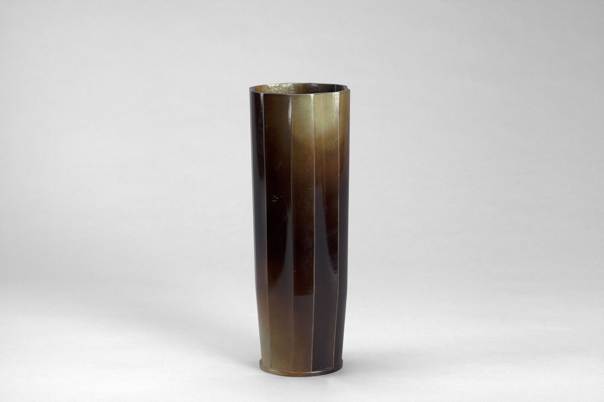 Vase image 2
