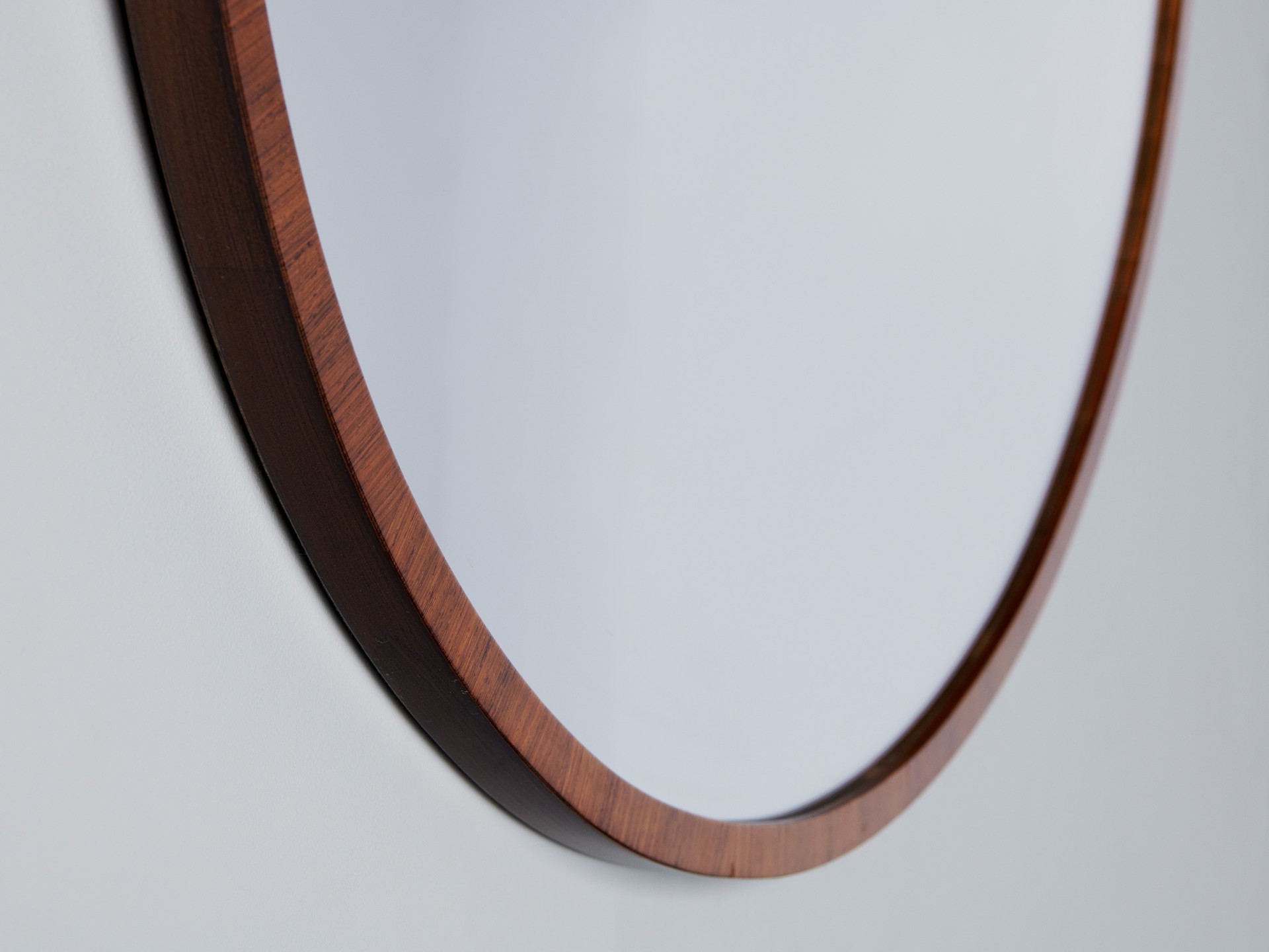 Mirror and Chest of Drawers image 10