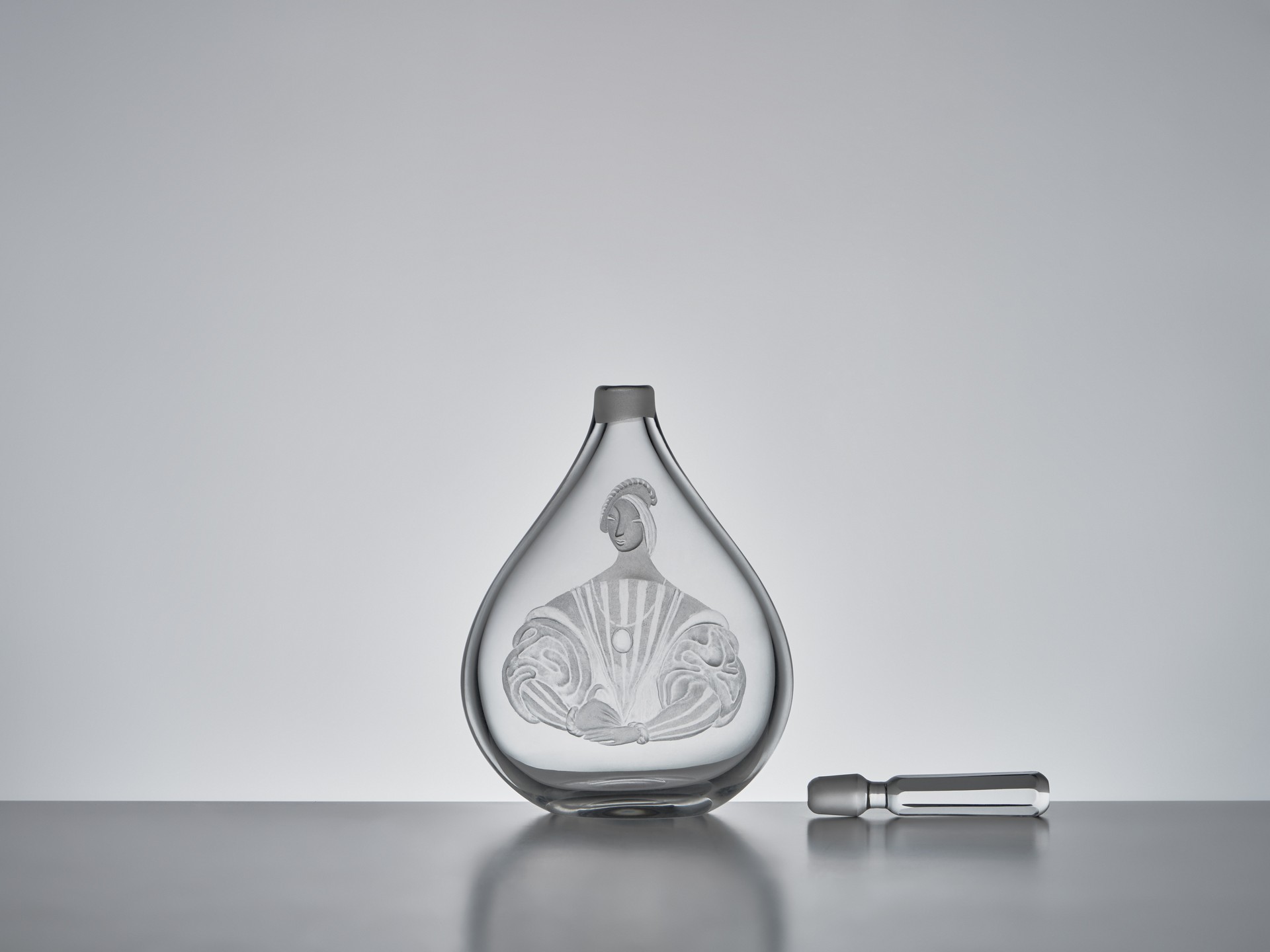 Carafe image 3