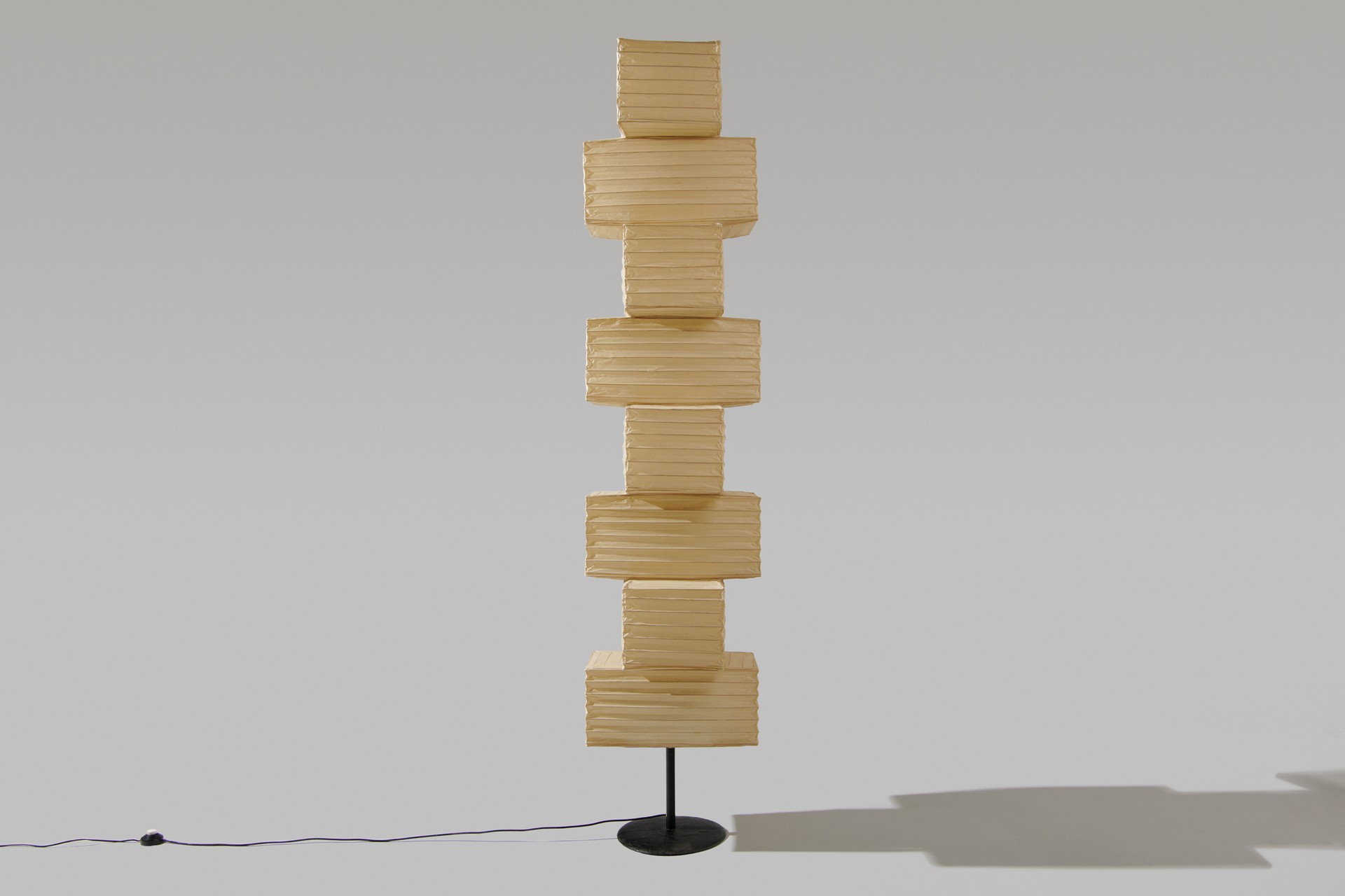 Early Floor Lamp image 3
