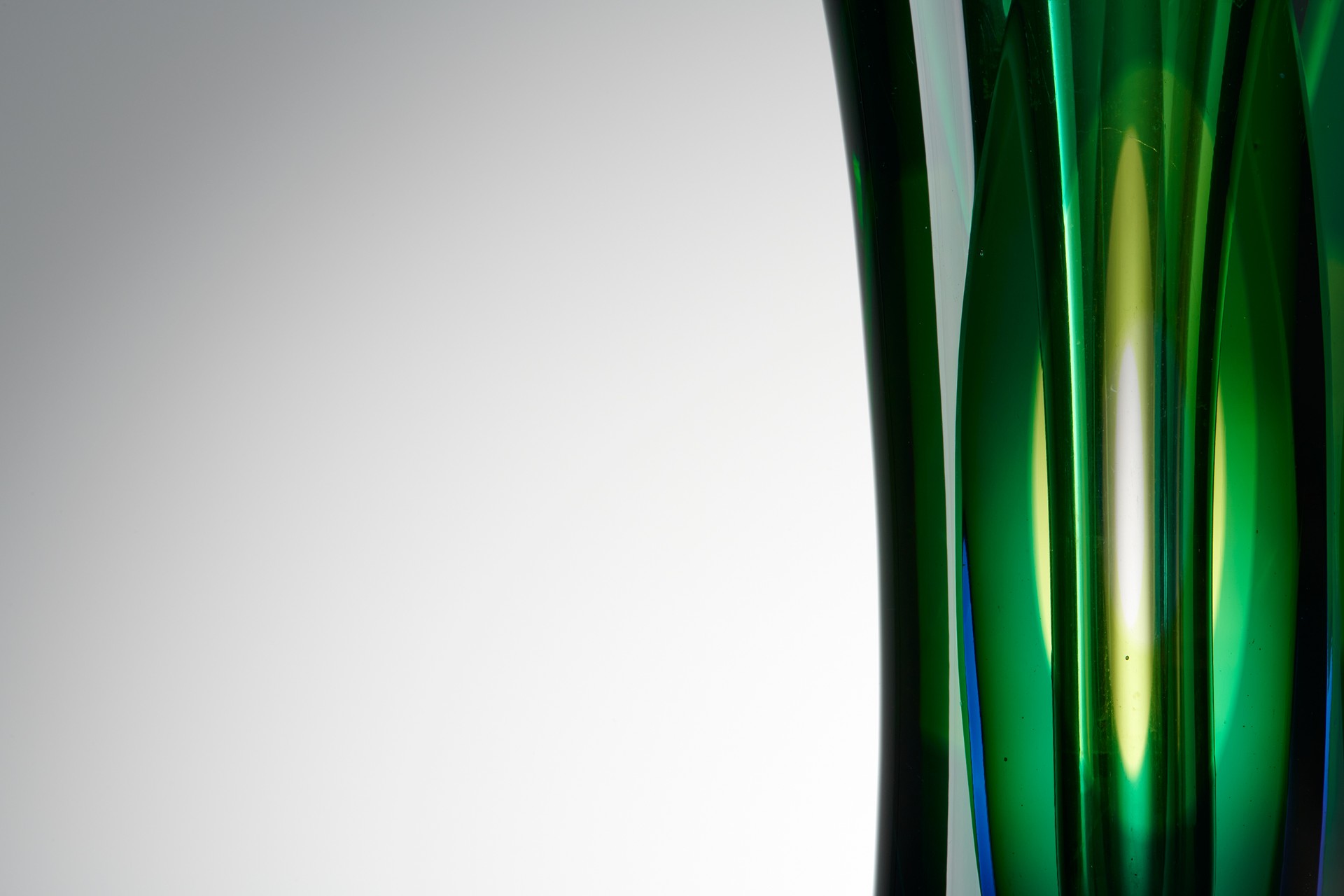 Large "Ventana" Vase image 4