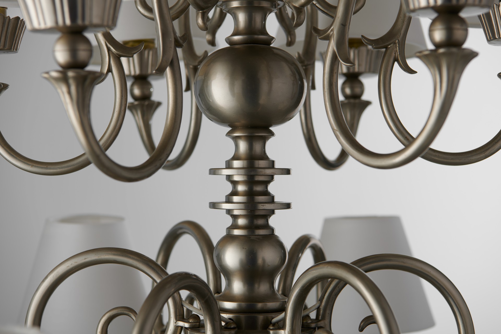 Twelve Light Chandelier image 4
