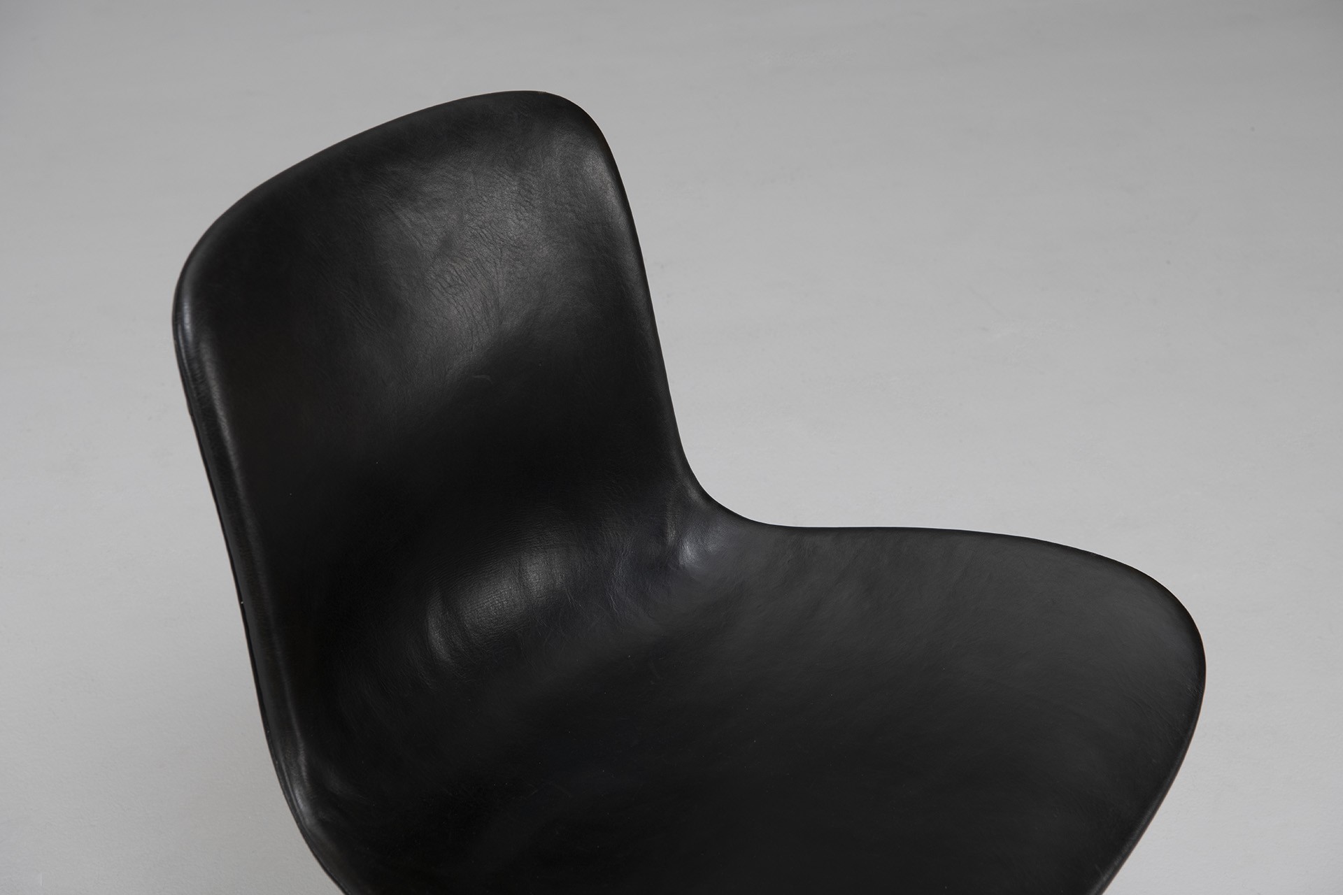 "PK-9" Chair image 6