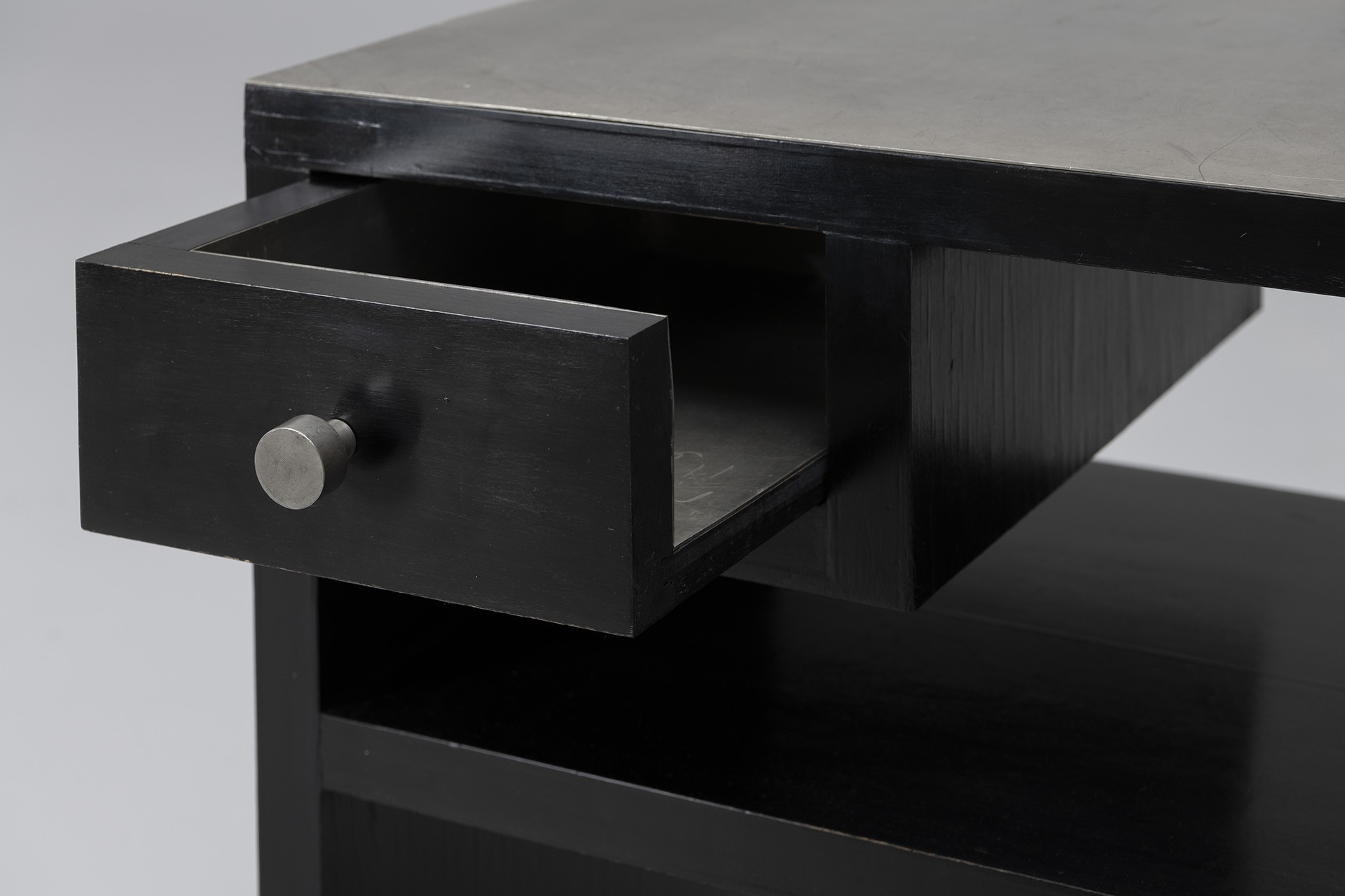 Rare Side Table, Model no. 128 image 10