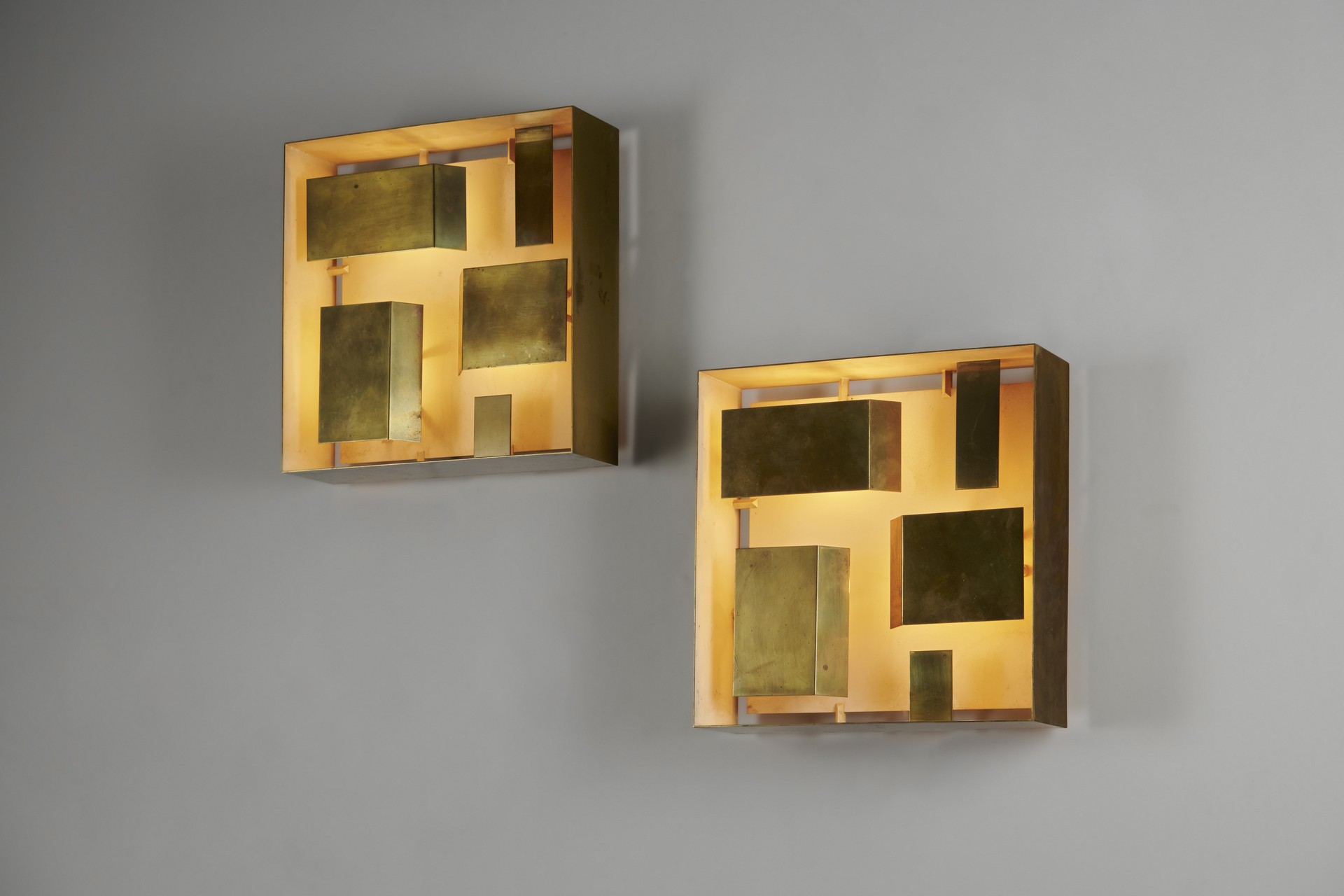 Pair of Wall Lamps image 2