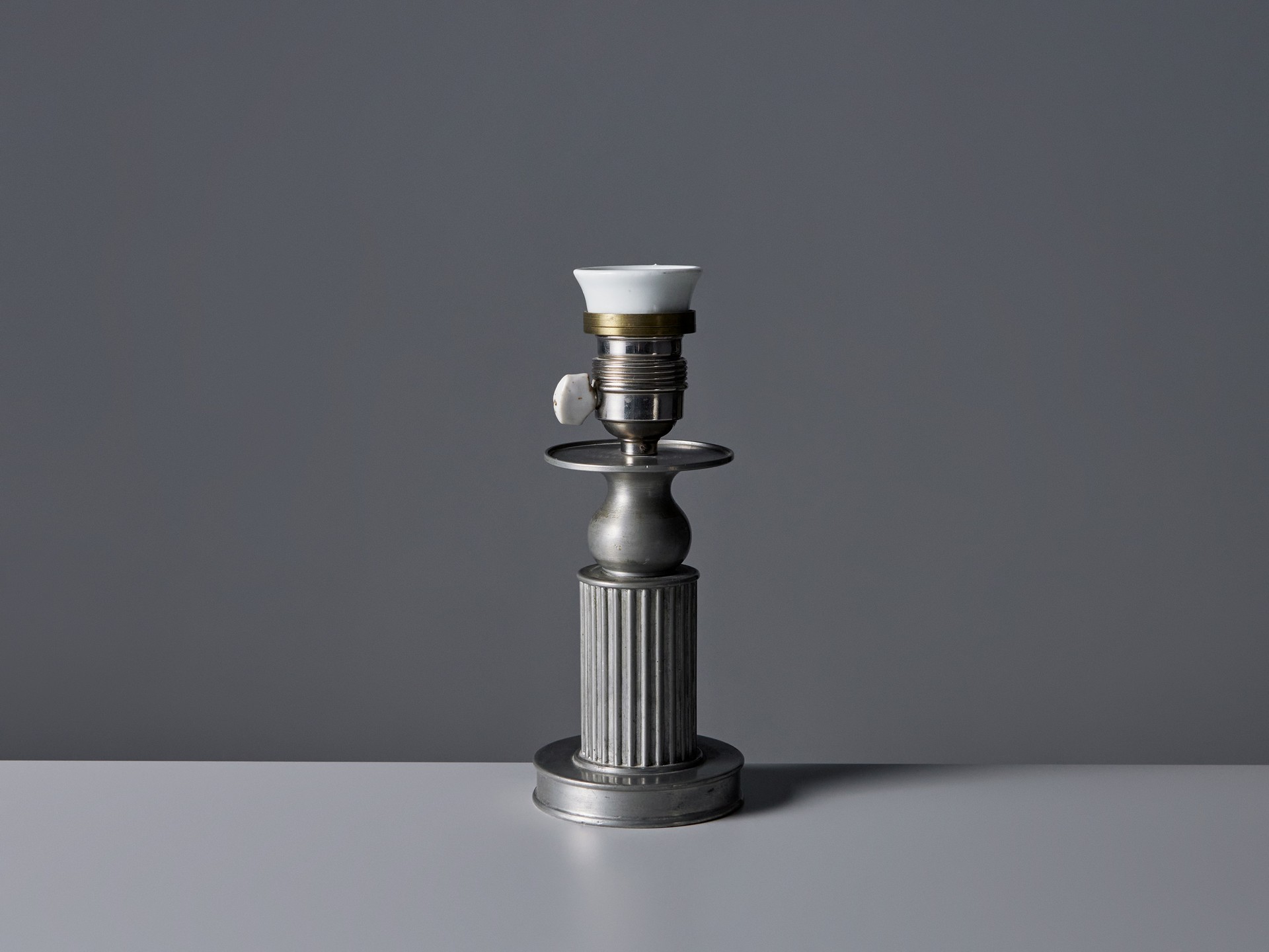 Table Lamp image 3