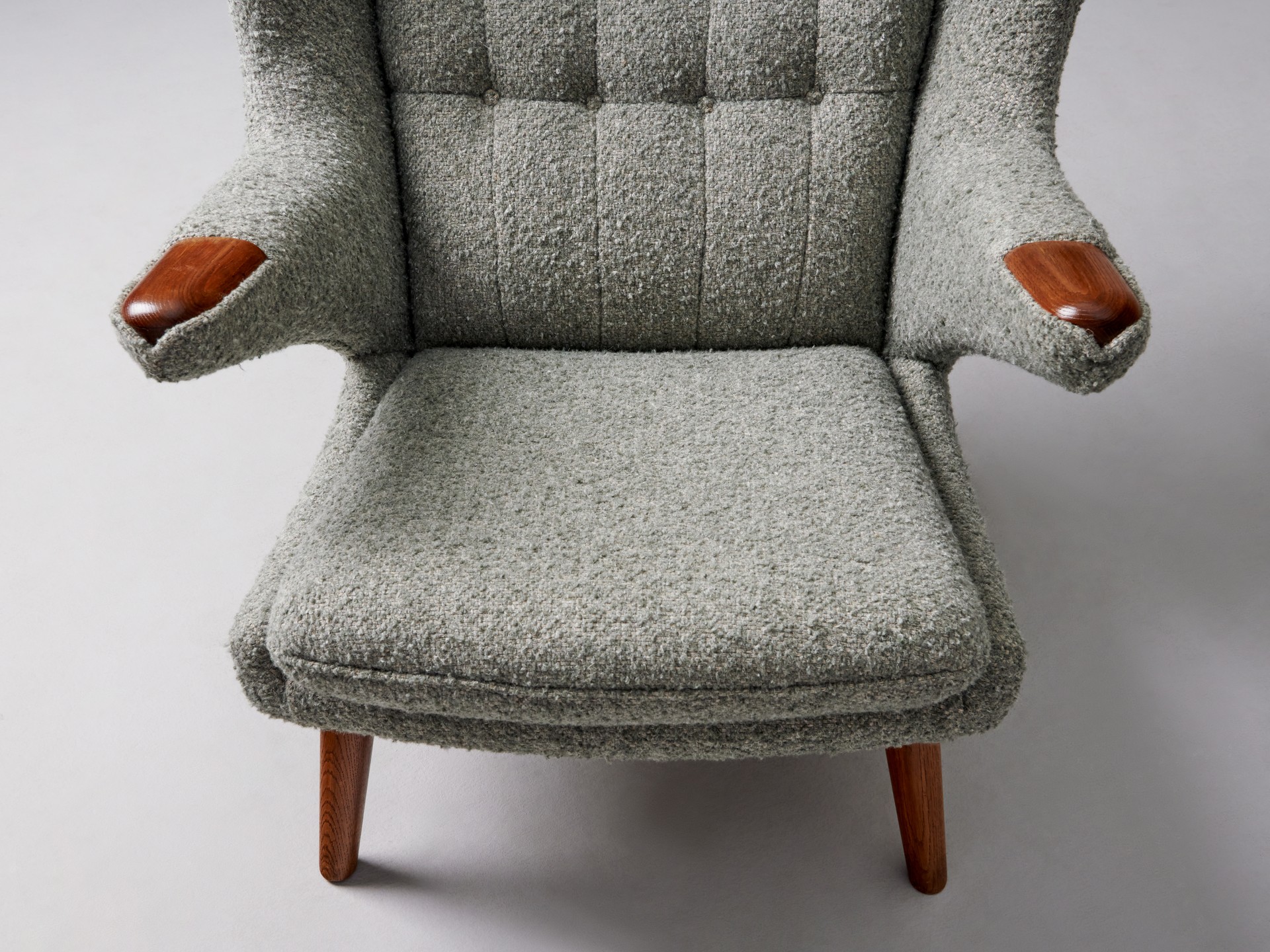 'Papa Bear' Armchair image 17
