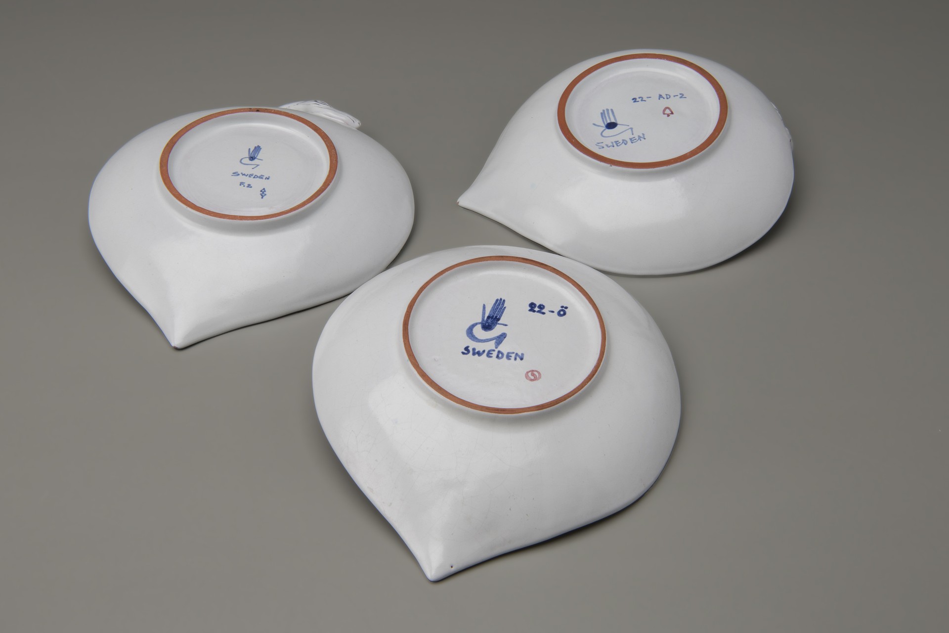 Three 'Leaf' Bowls image 8
